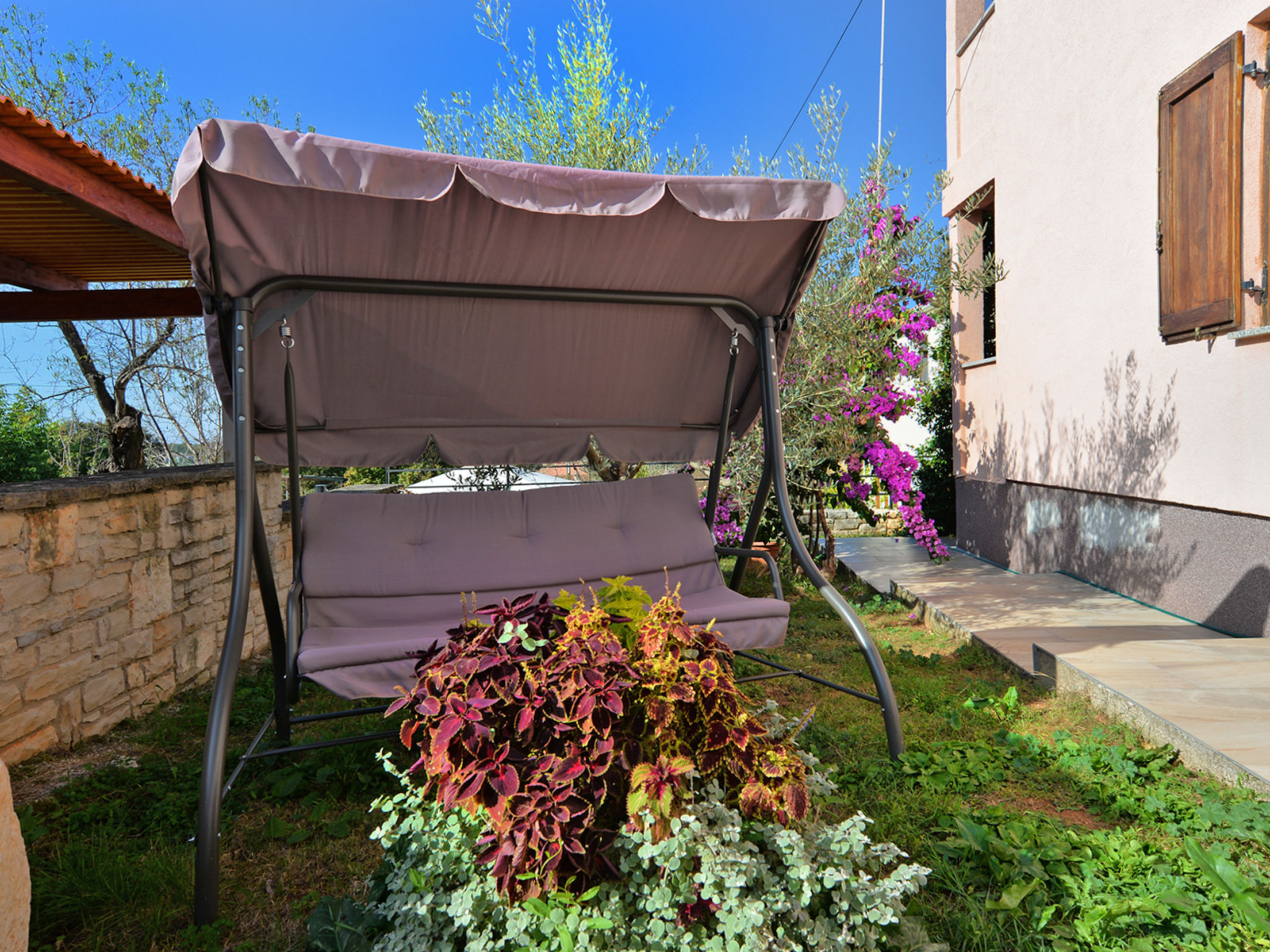 Photo of Apartment 1945