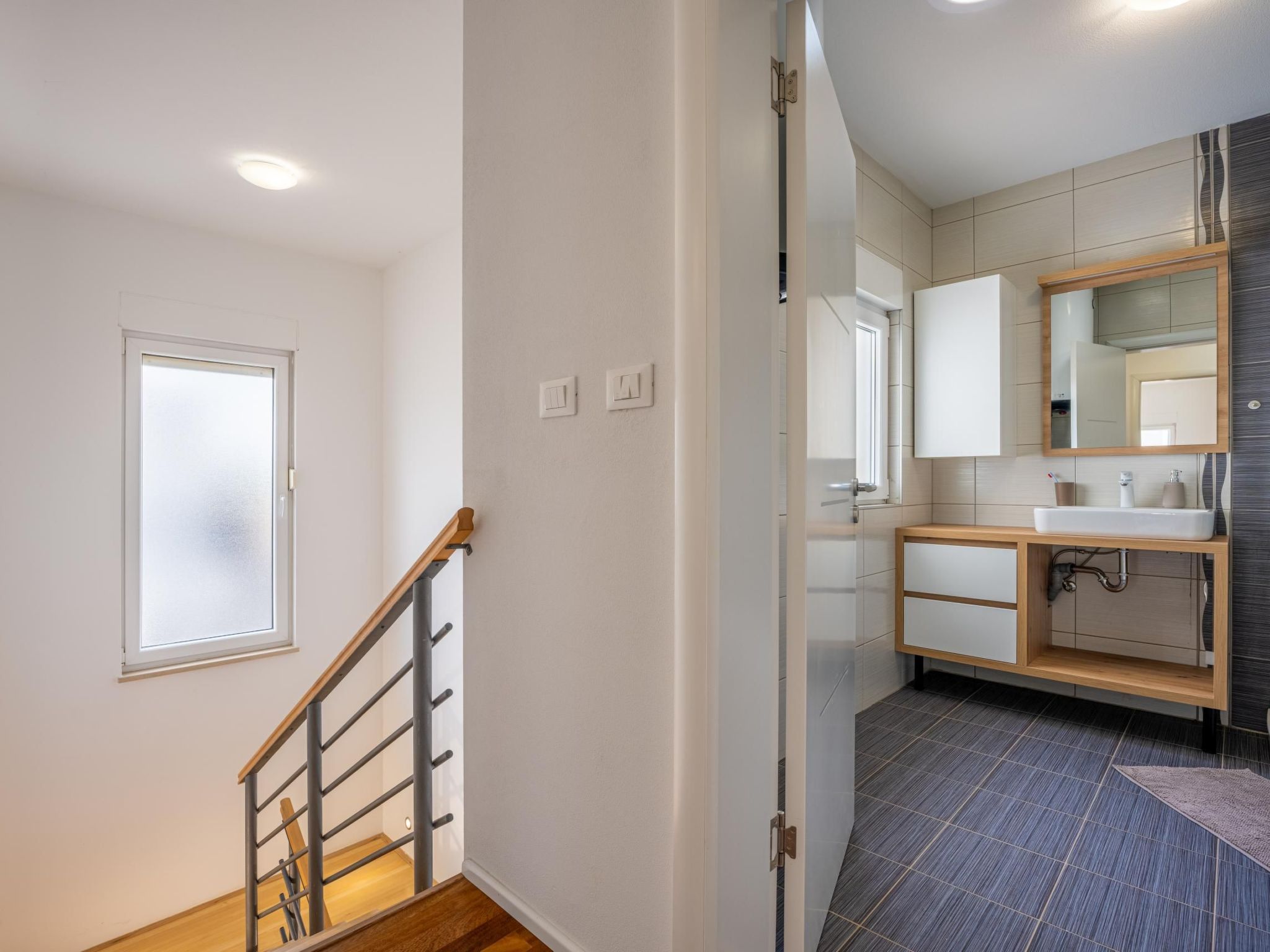 4 Schlafzimmer, 3 Badezimmer, Küche, Wohnzimmer, privater Pool, Grill-Dedans