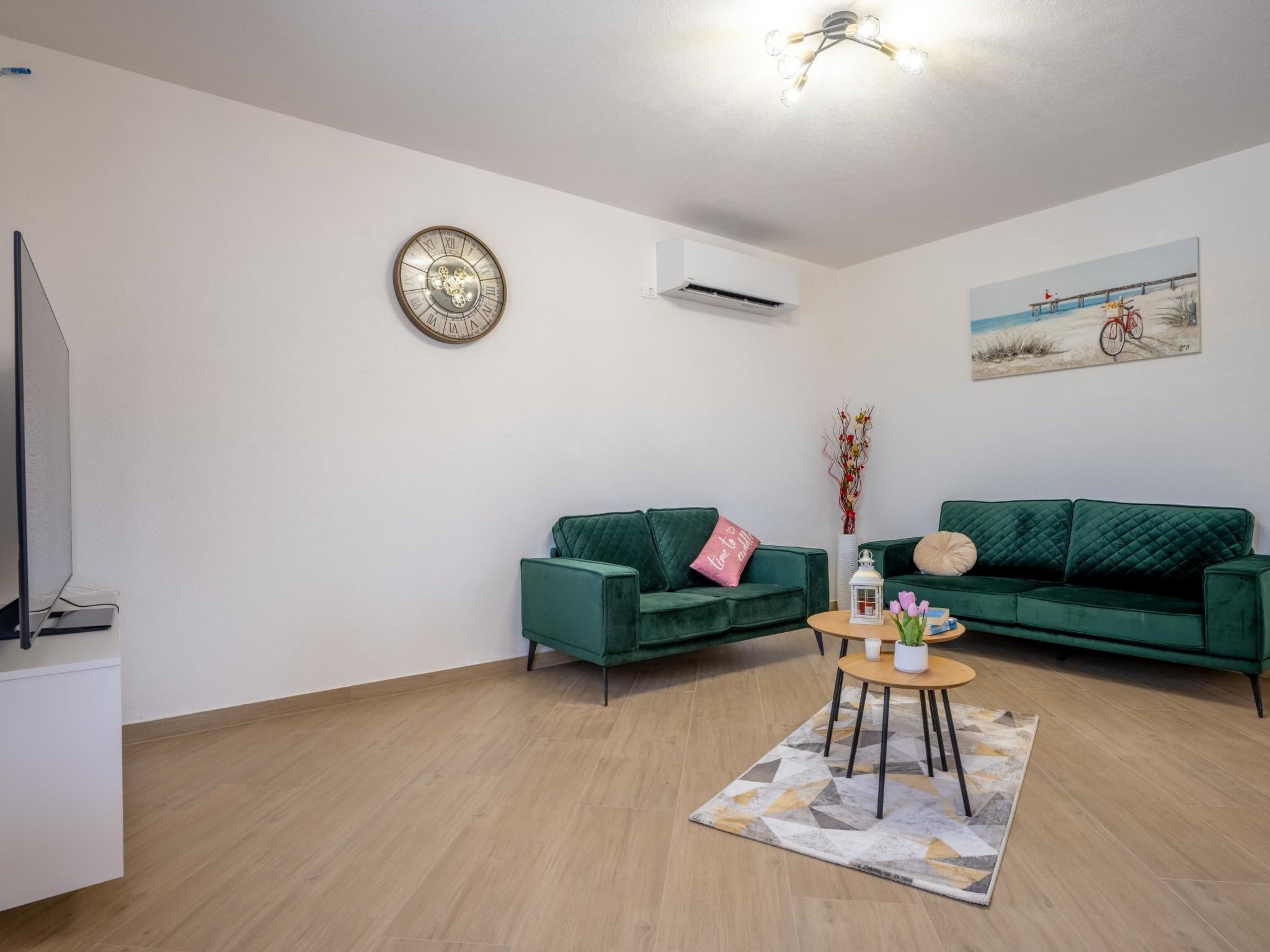 Balarini-Image-tags.info