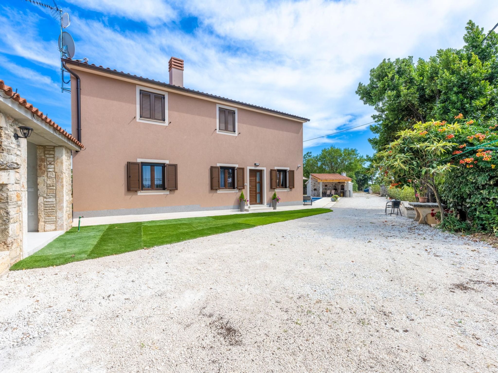 Balarini-Image-tags.info