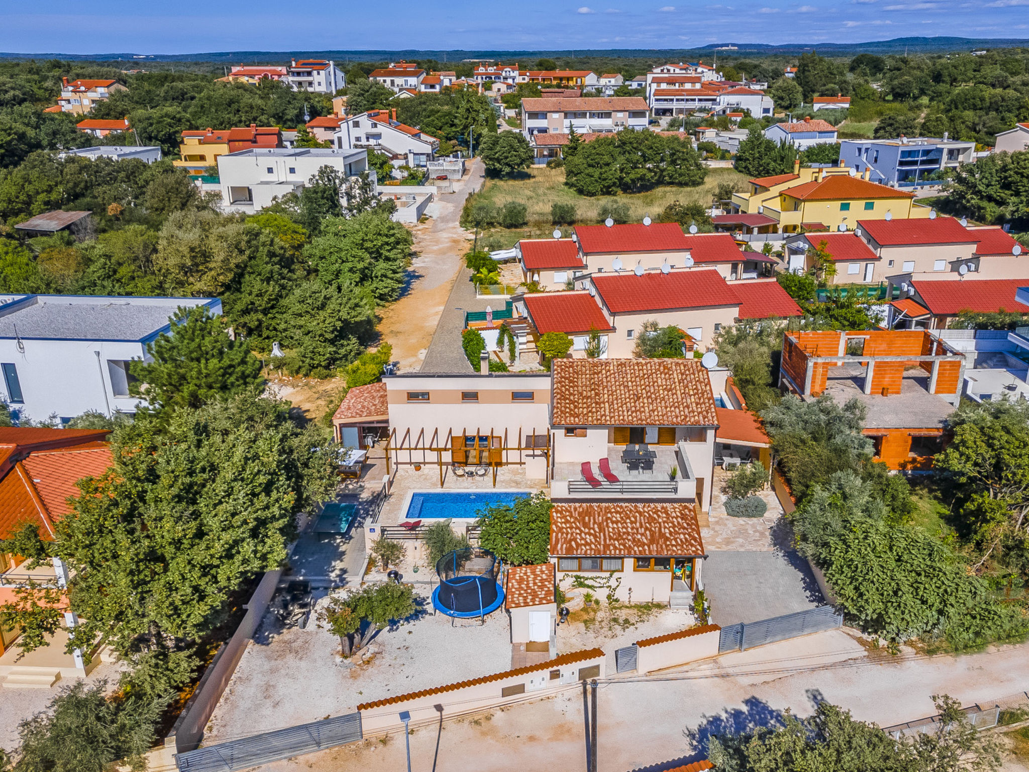 Villa Lona - Buiten