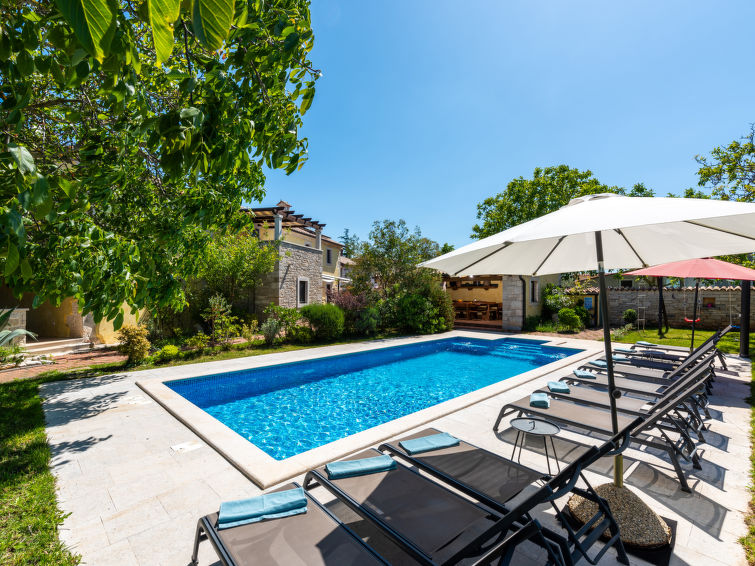 Vakantiehuis Ive met privézwembad in Pula/Vodnjan voor 12 personen in VODNJAN