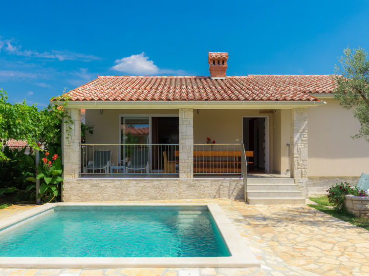 Search and Stay destination Gajana, Istria County - Croatia from AU$ 202. Goldi (VOJ512)