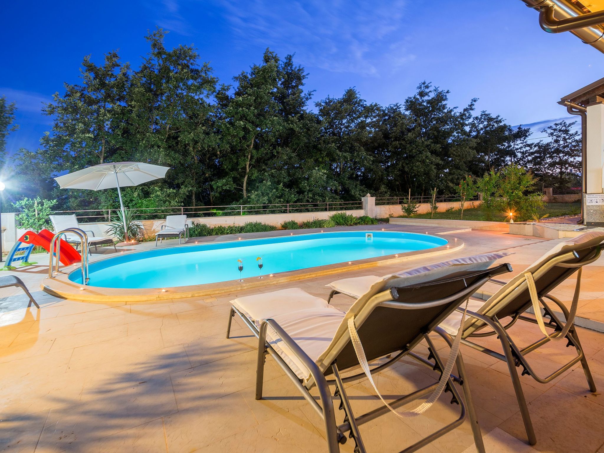 Ferienvilla "Lucija"-Draußen