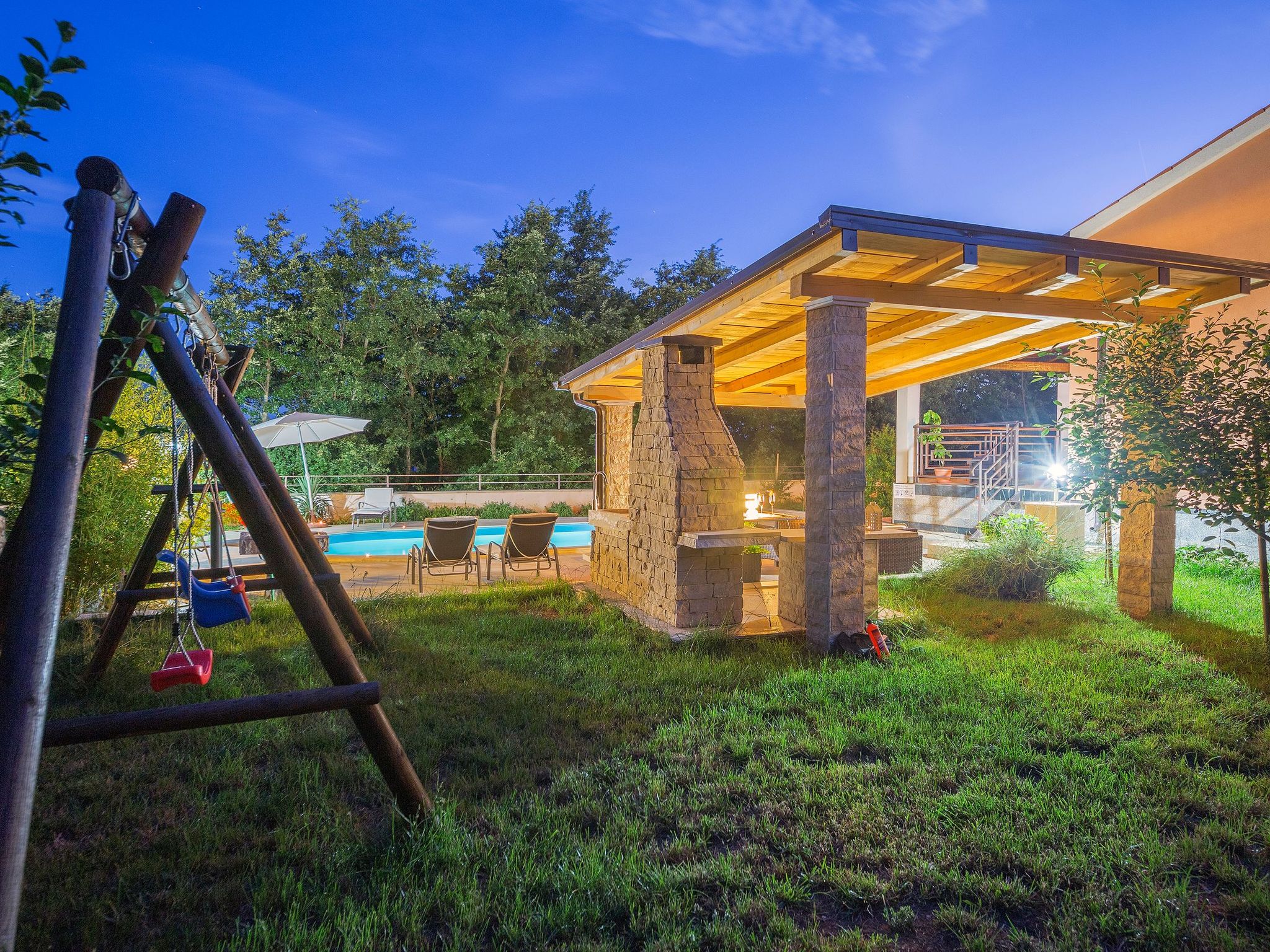 Ferienvilla "Lucija"-Draußen