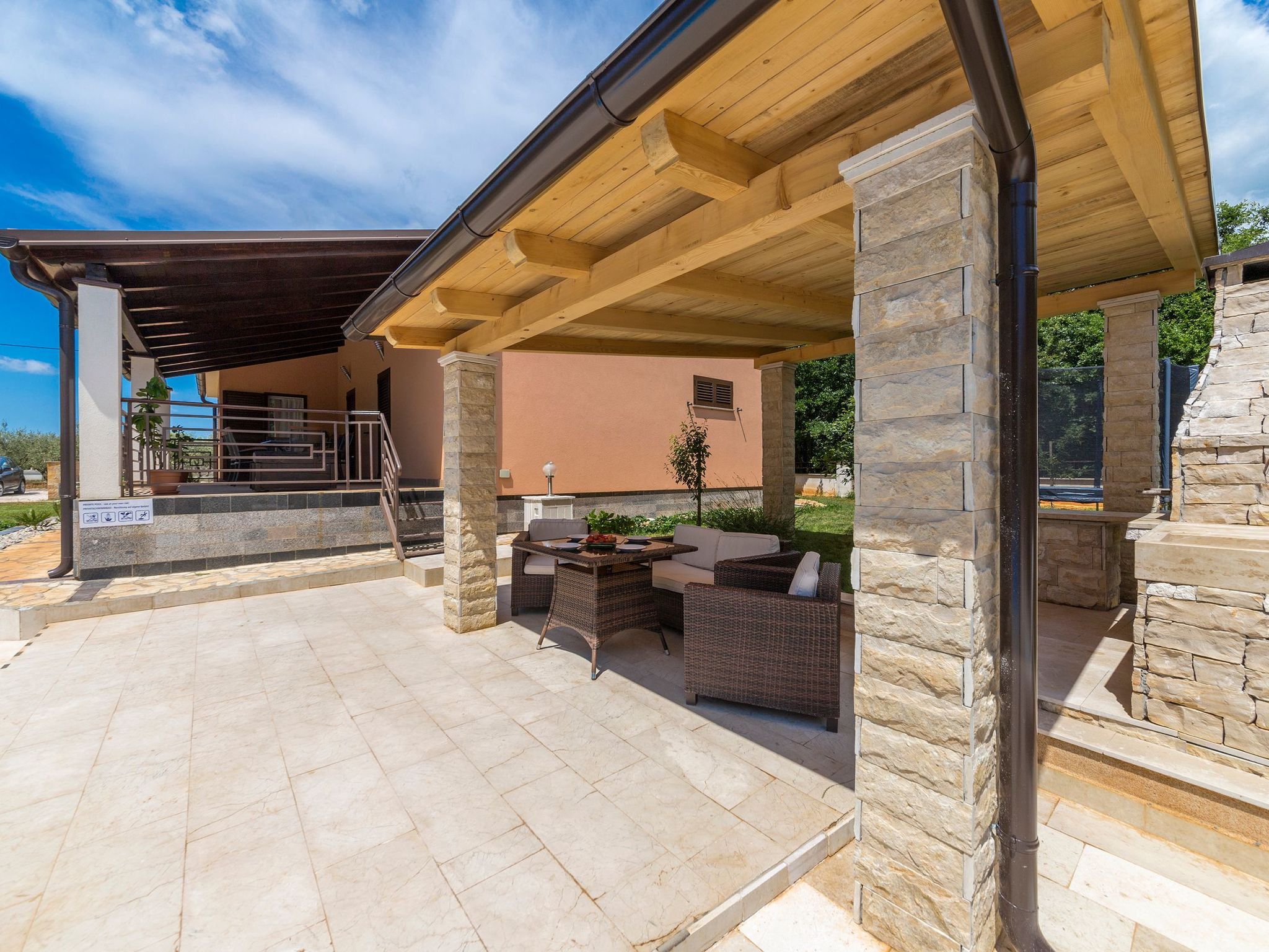 Ferienvilla "Lucija"-Drinnen