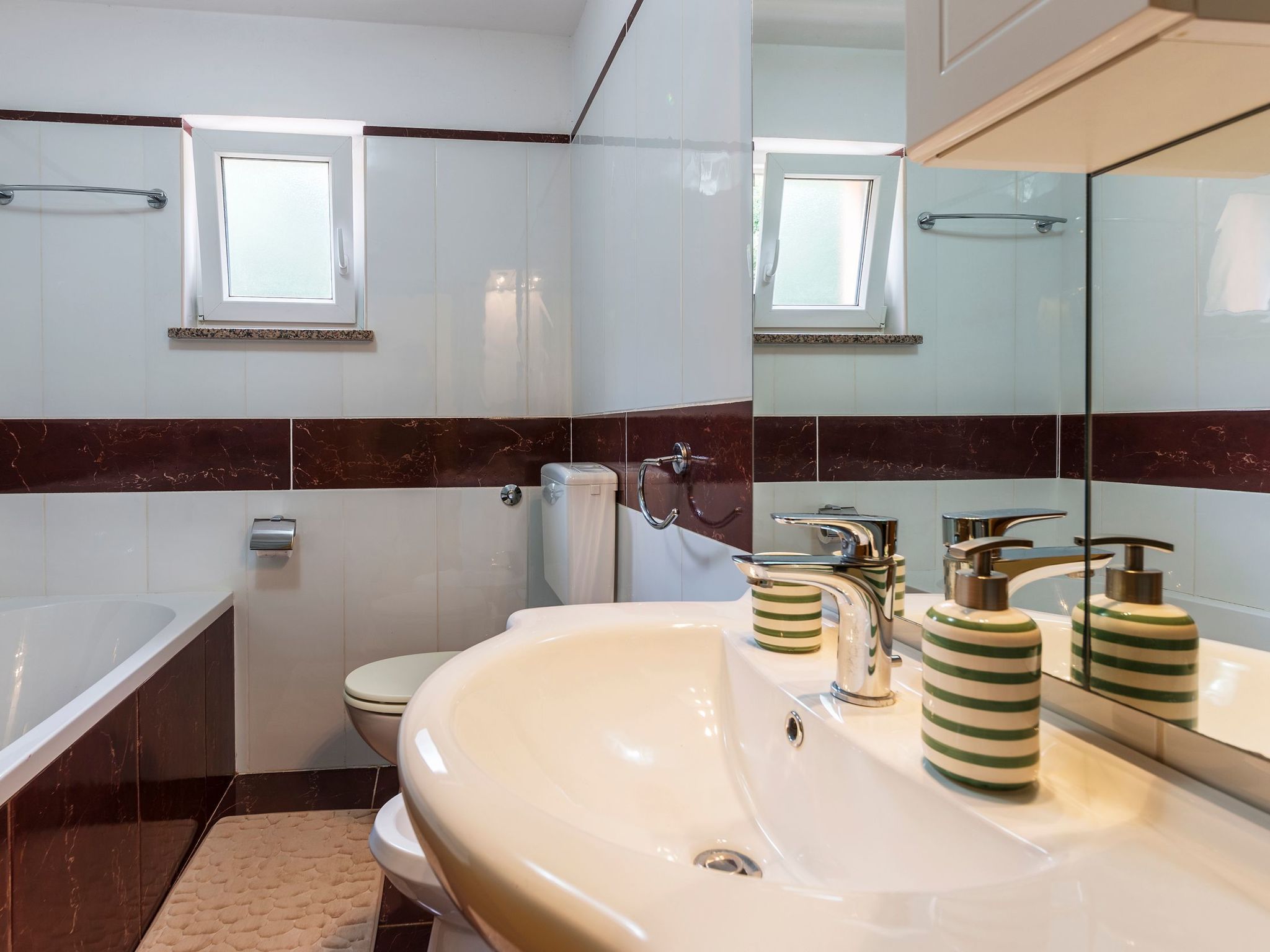 Ferienvilla "Lucija"-Drinnen