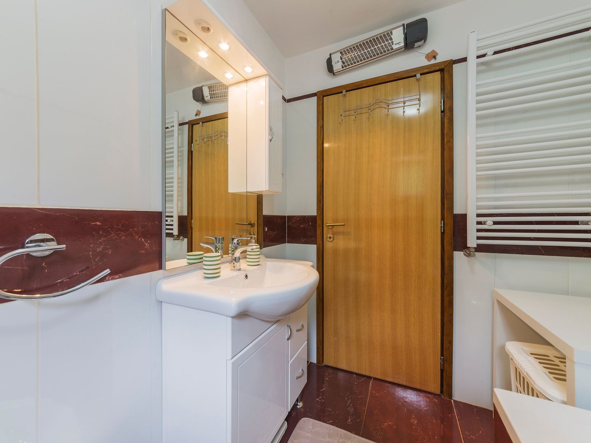 Ferienvilla "Lucija"-Drinnen