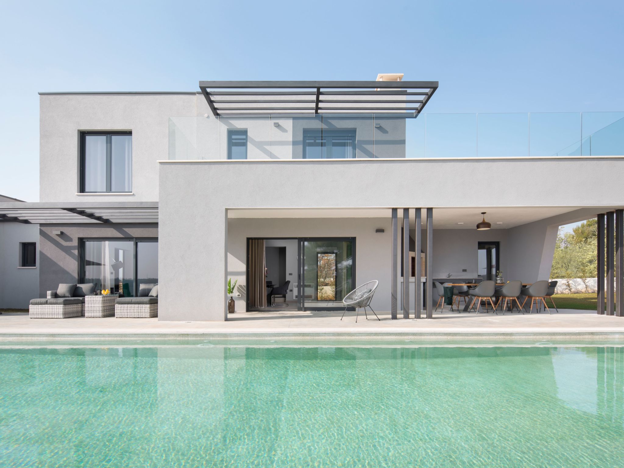 Welcome to Villa Infinity, a stunning holiday house nestled in the heart of Paradiž, near Vodnjan in the picturesque region of Istrien. Designed to accommodate 8 guests, this detached property stands..