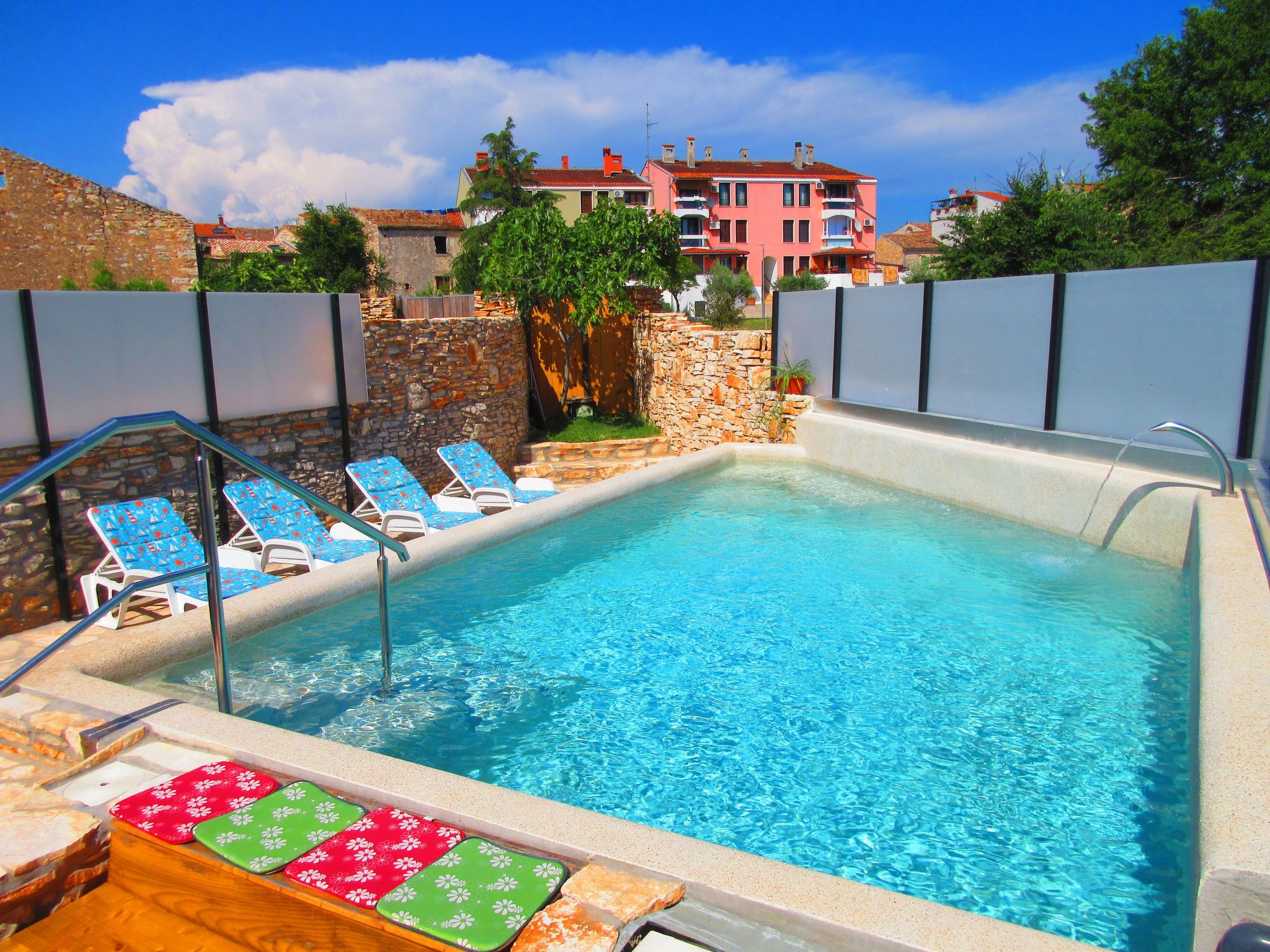 In Vodnjan mit Privatem Pool-Binnen