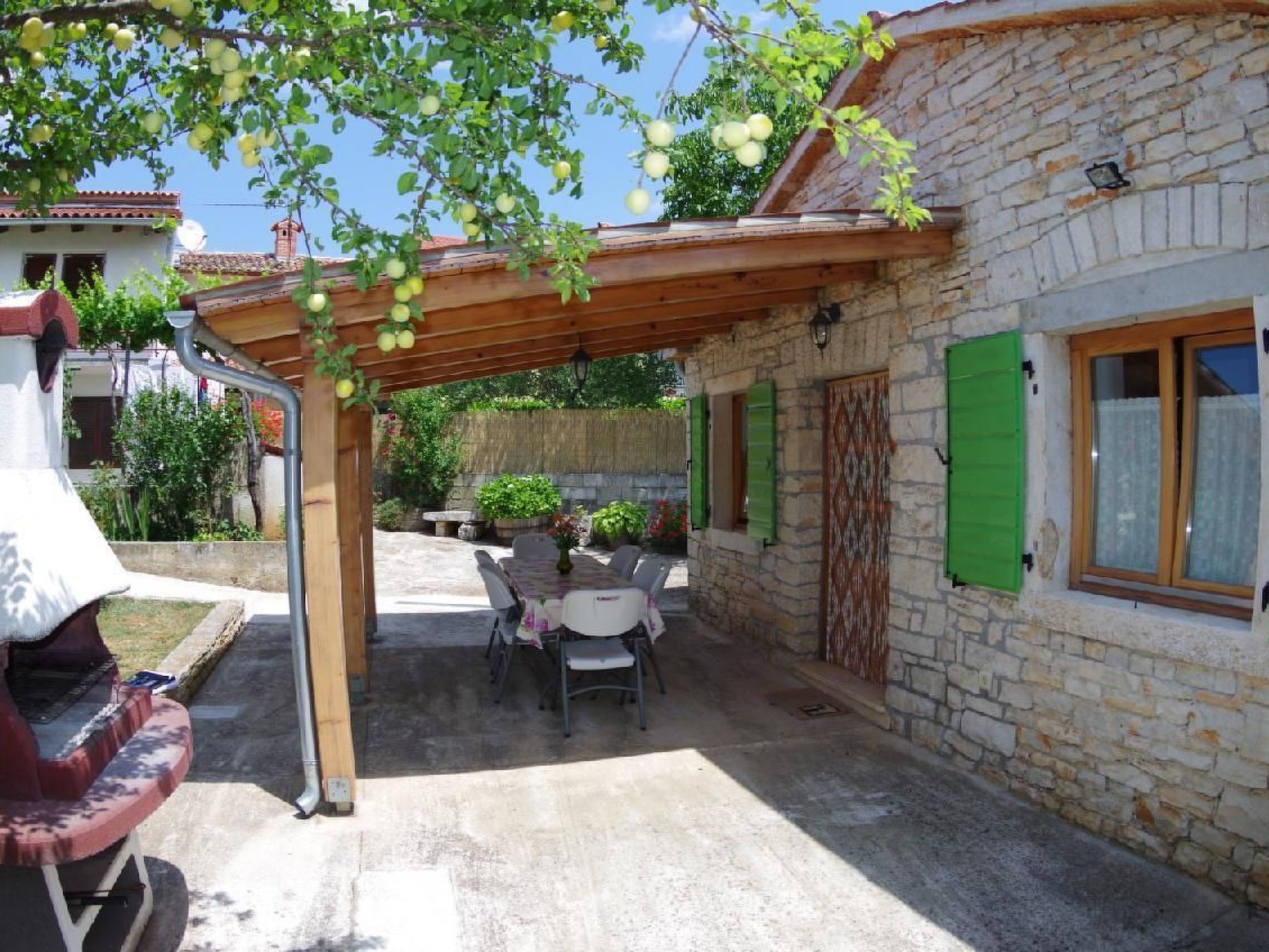 "Elvis", Dorf Sveti Kirn