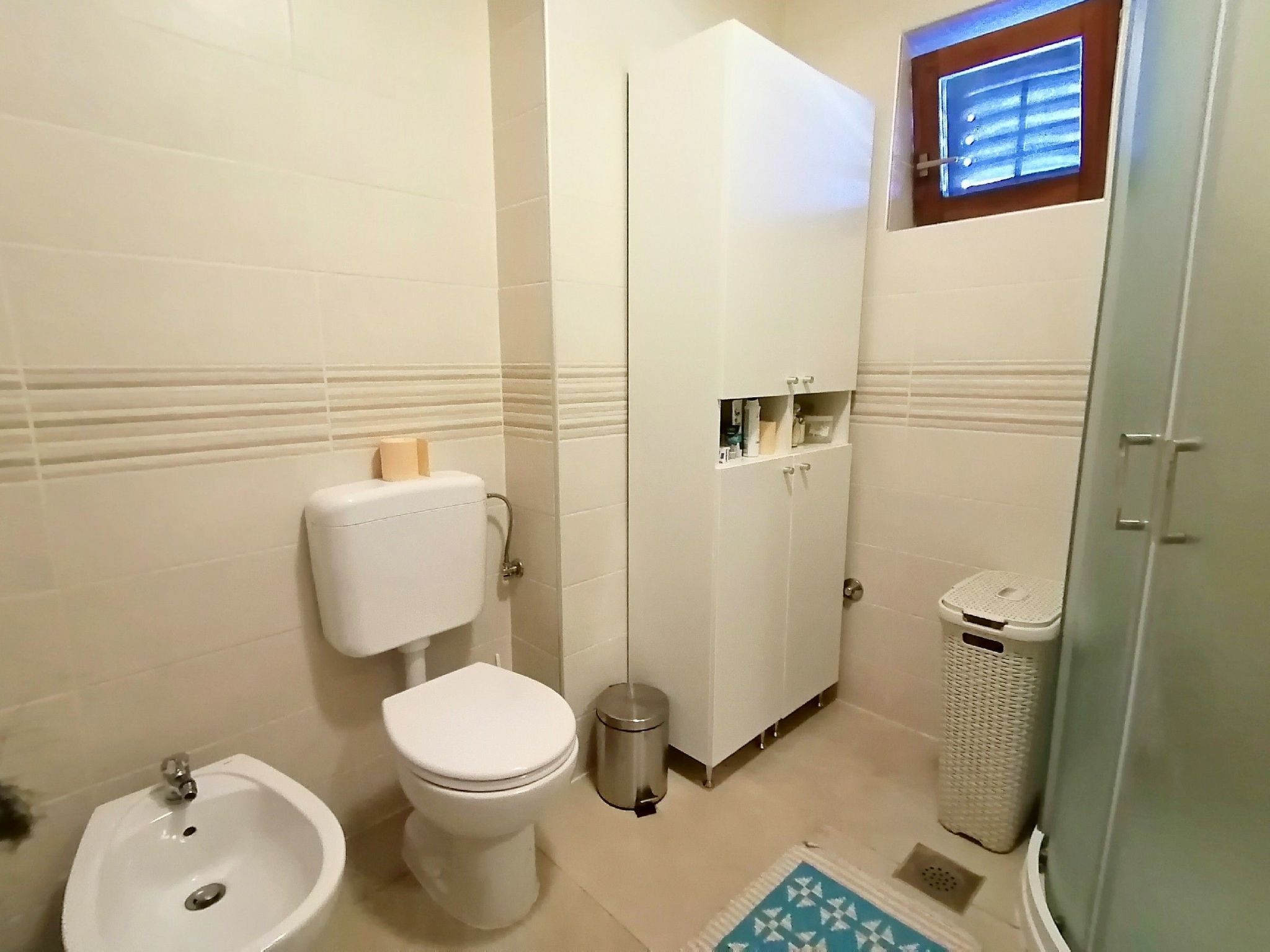 Geräumiges Ferienhaus mit 4 Schlafzimmern und privatem Pool-Image-tags.info