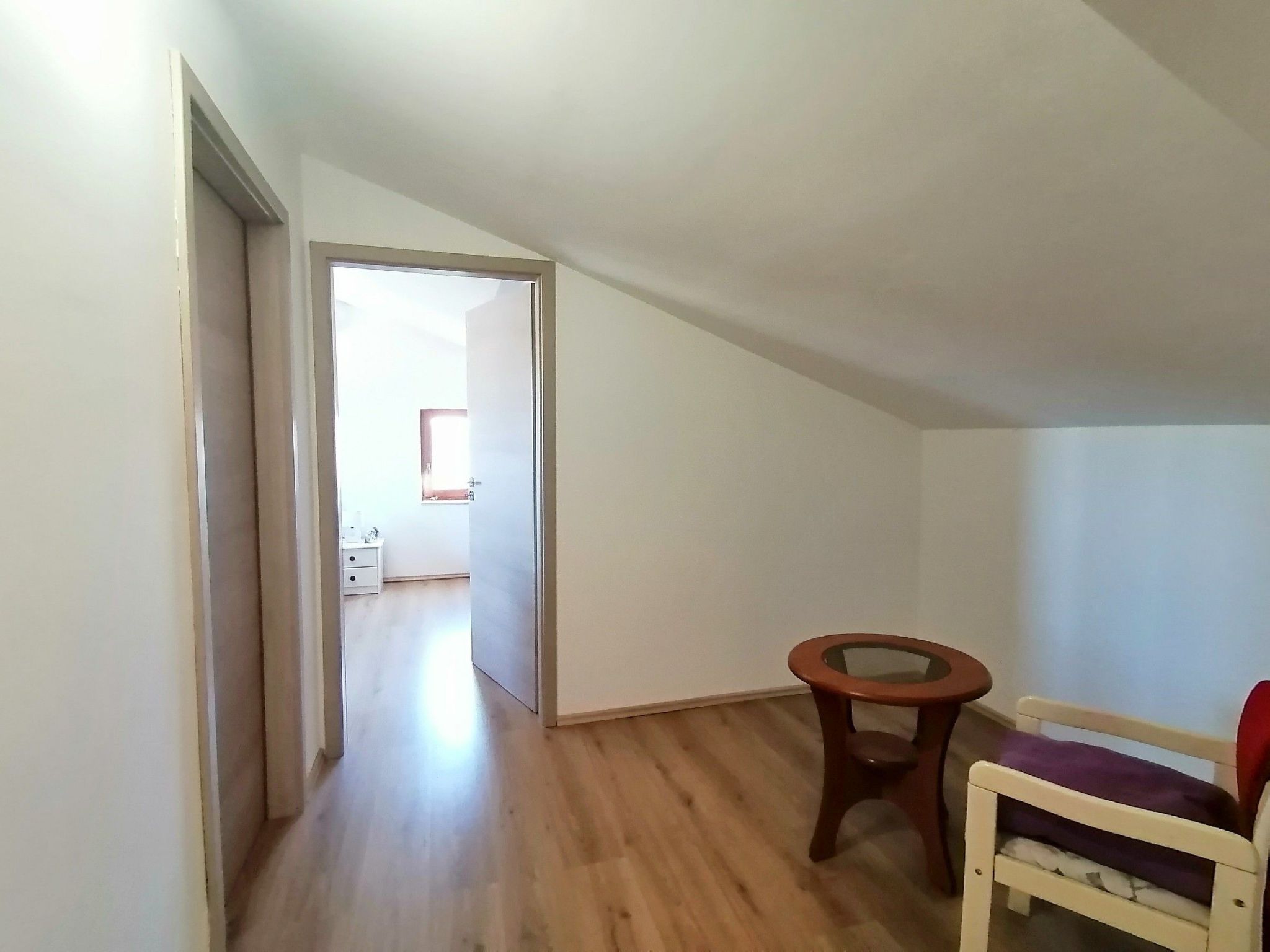 Geräumiges Ferienhaus mit 4 Schlafzimmern und privatem Pool-Image-tags.info