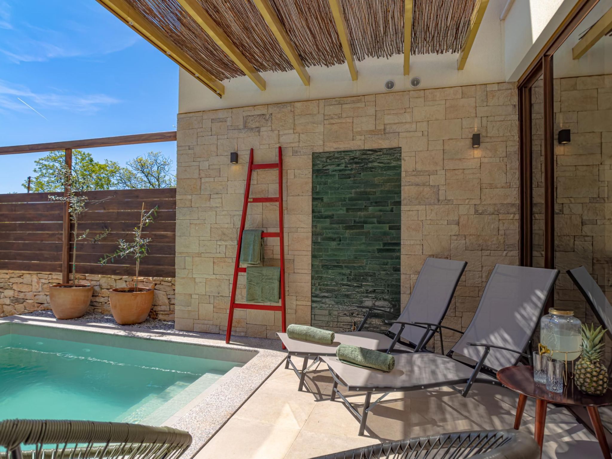 Ferienvilla "Nascota" mit eigenem Pool-Binnen