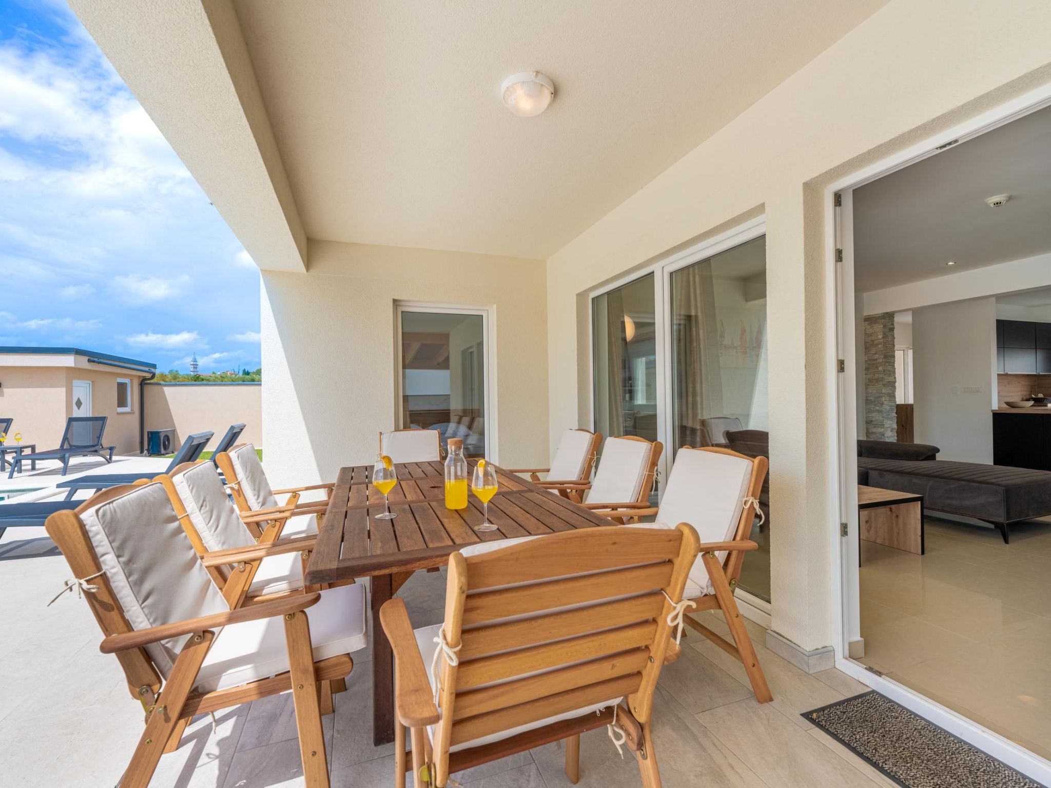 Ferienvilla "Villa Dvor" mit privatem Pool-Binnen