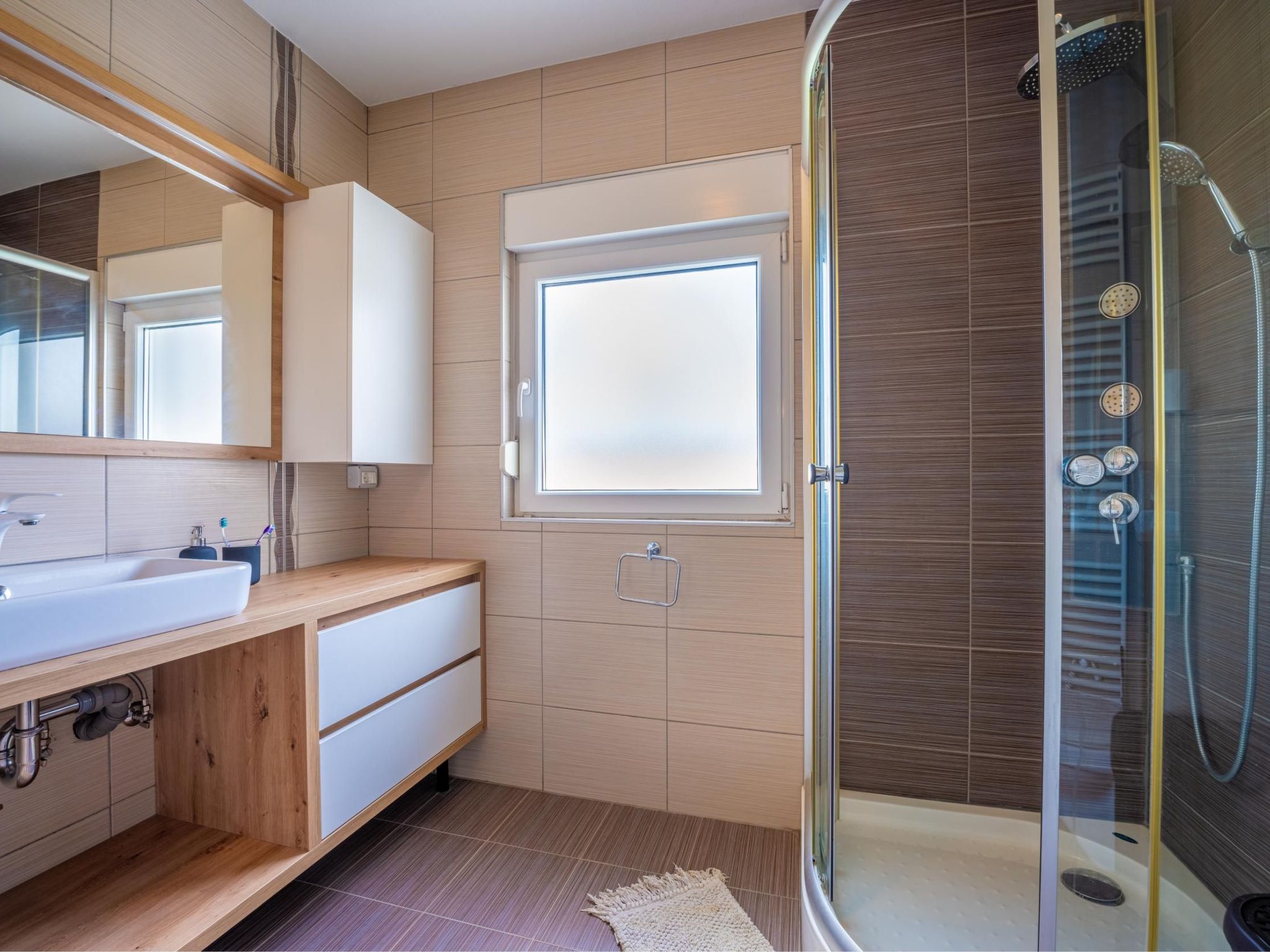 Ferienvilla "Villa Dvor" mit privatem Pool-Binnen