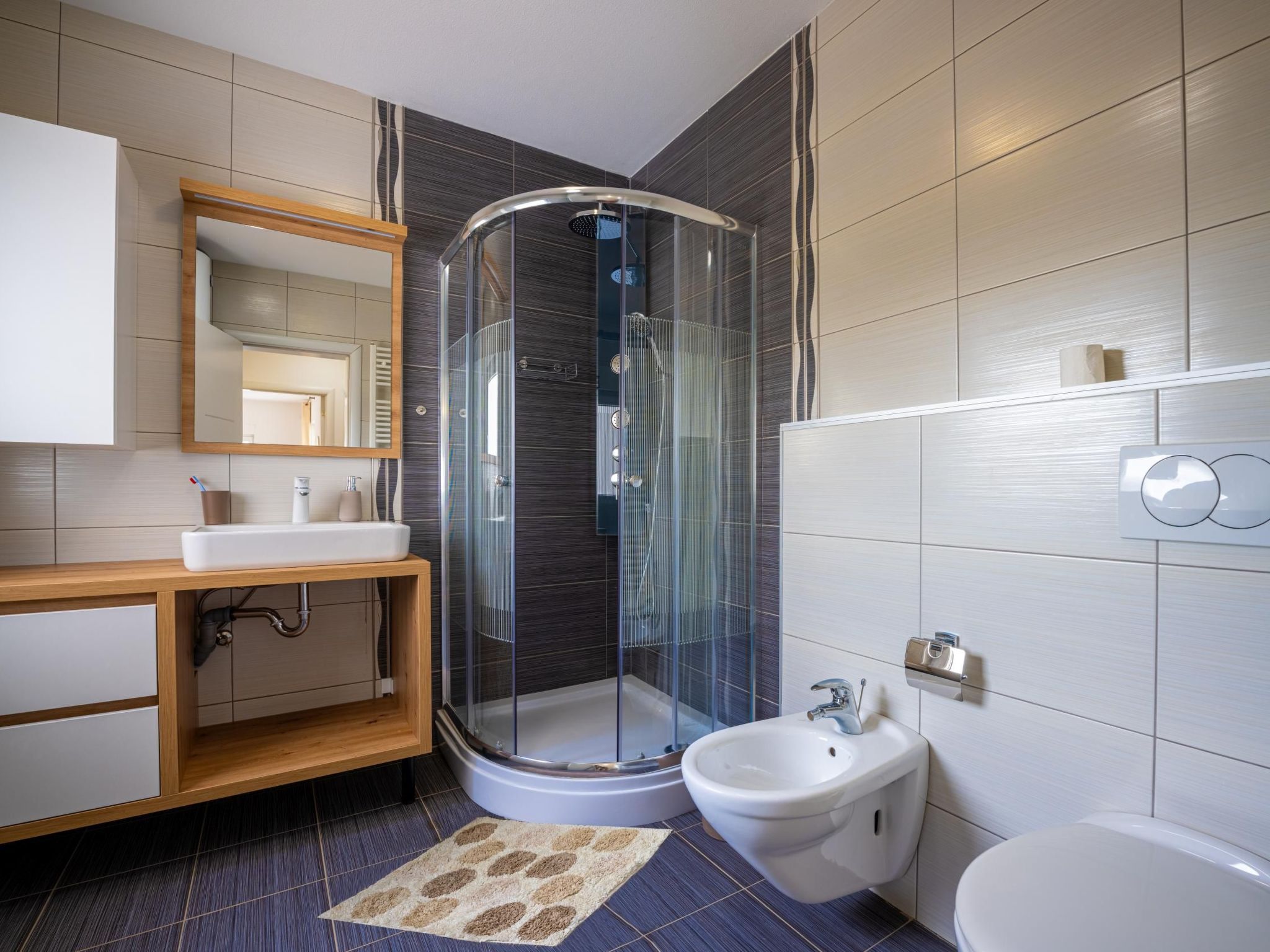 Ferienvilla "Villa Dvor" mit privatem Pool-Binnen