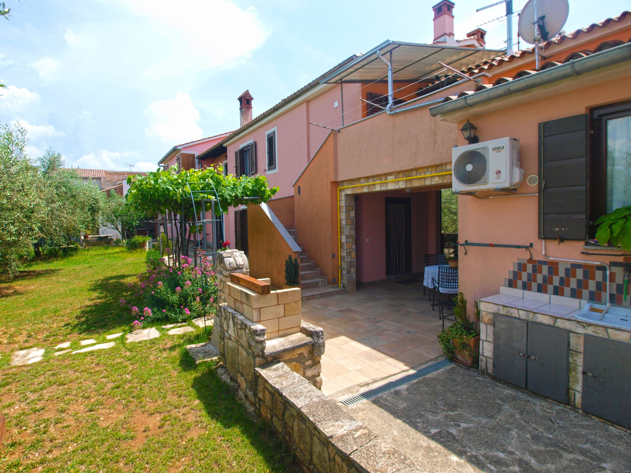 Apartment 64