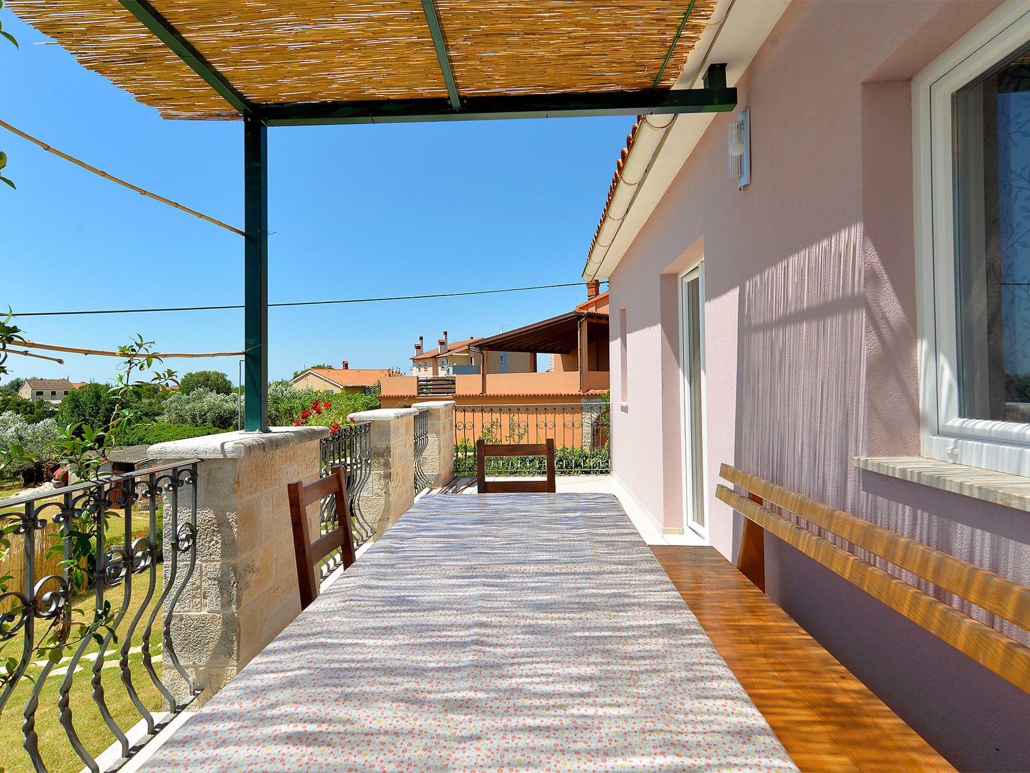 House 2136 - Outside