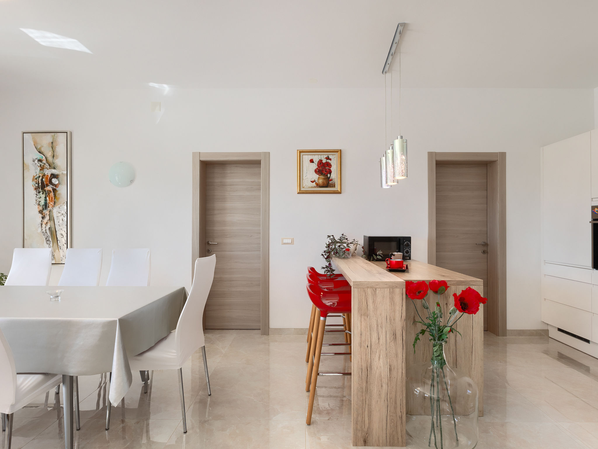 Villa Nirvana - Inside