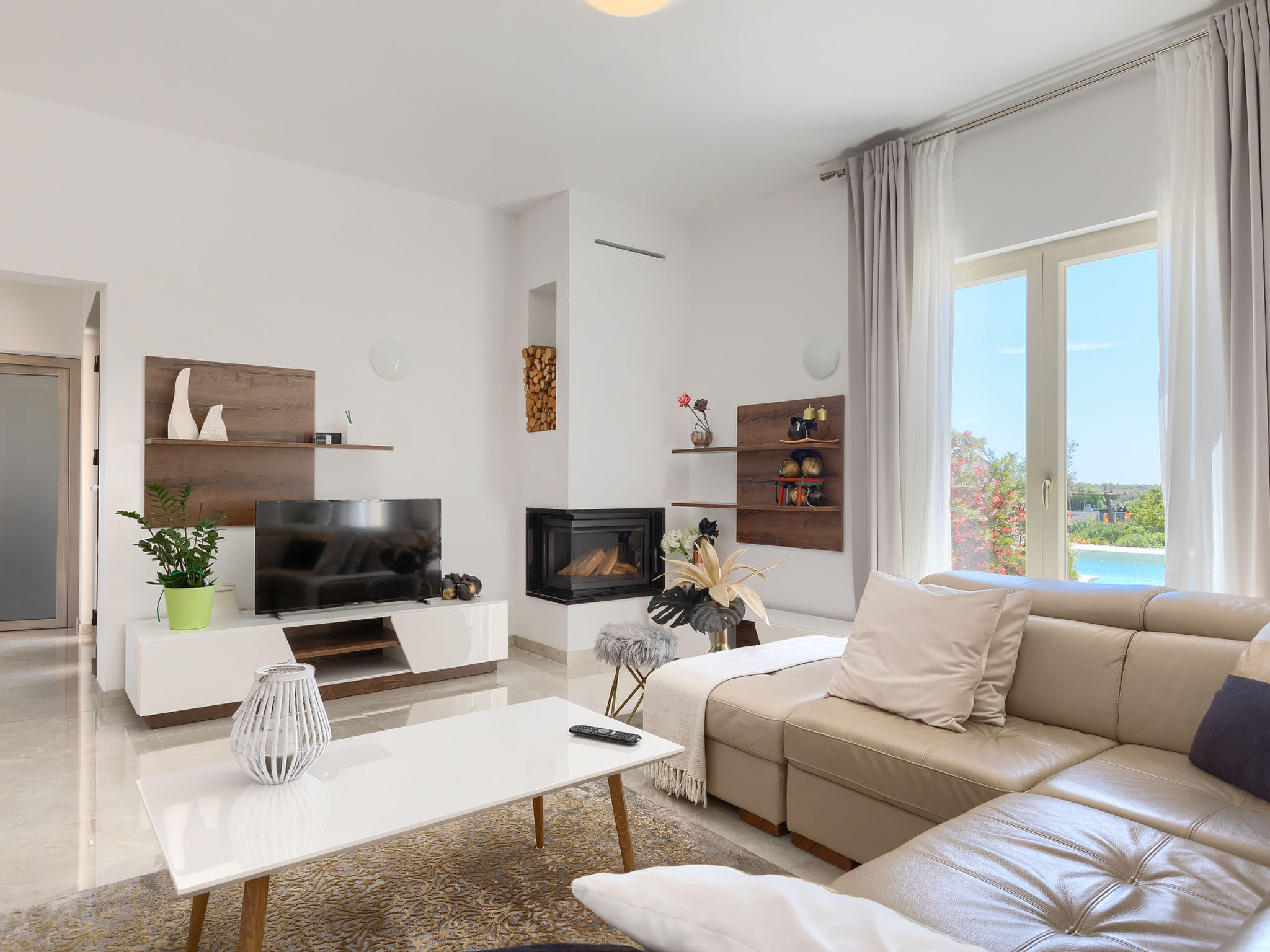 Villa Nirvana - Inside