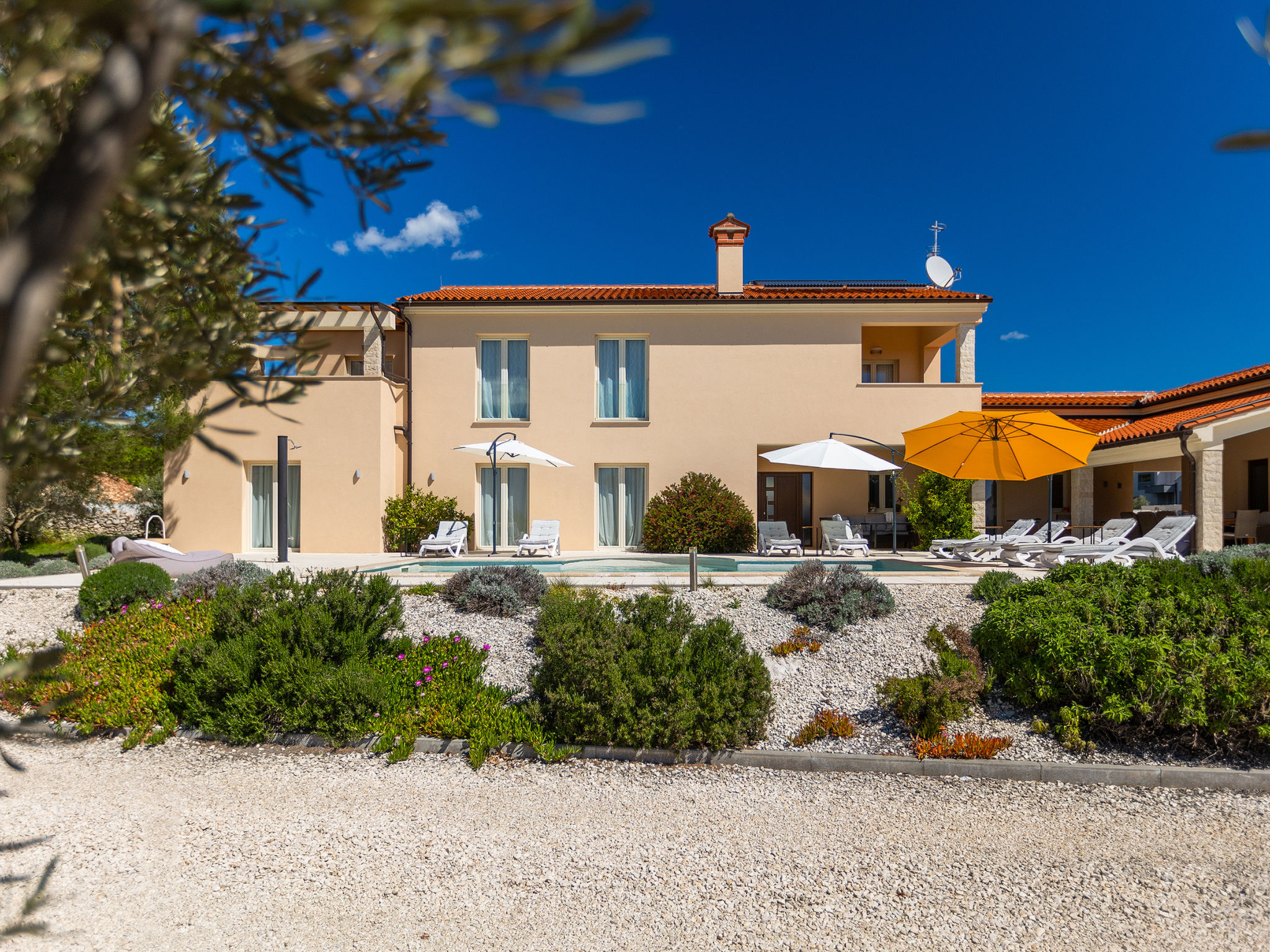 Villa Nirvana