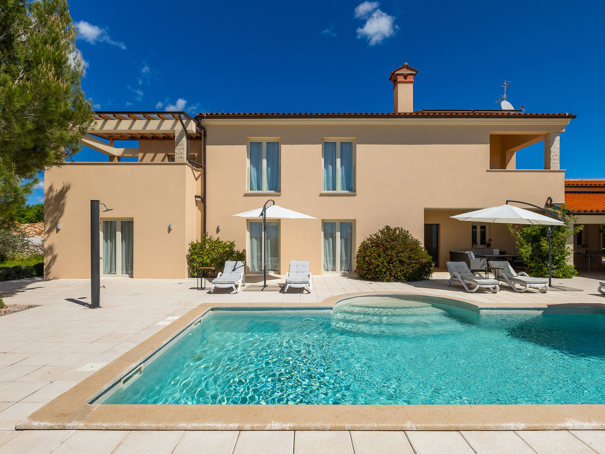 Villa Nirvana