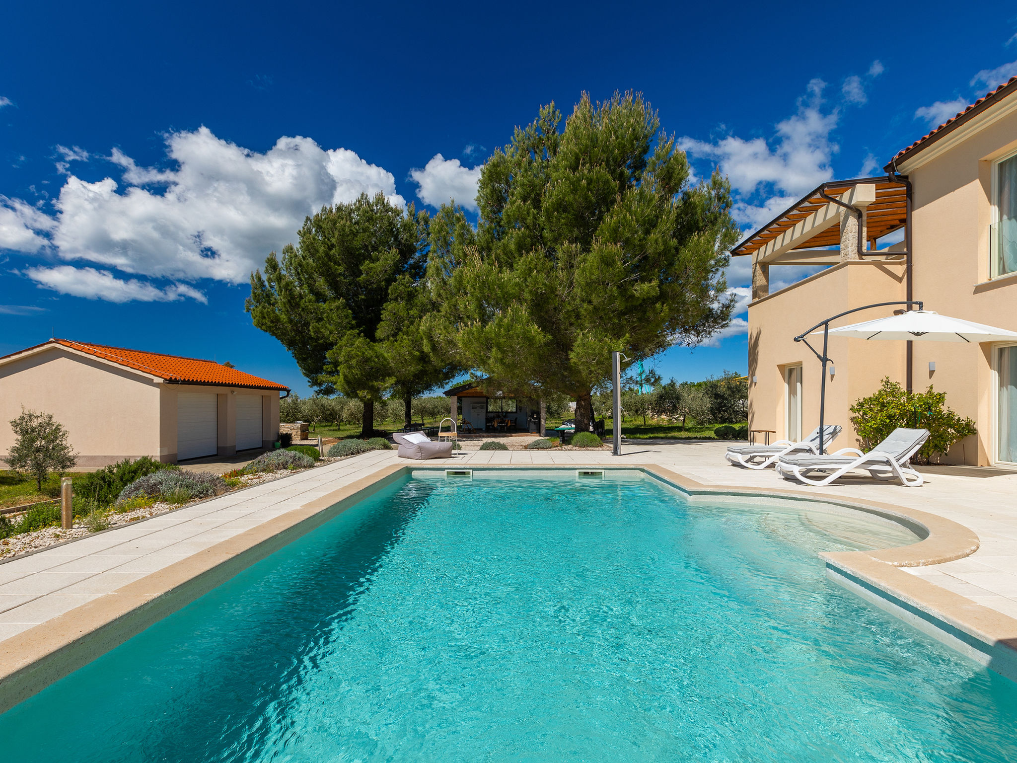 Villa Nirvana