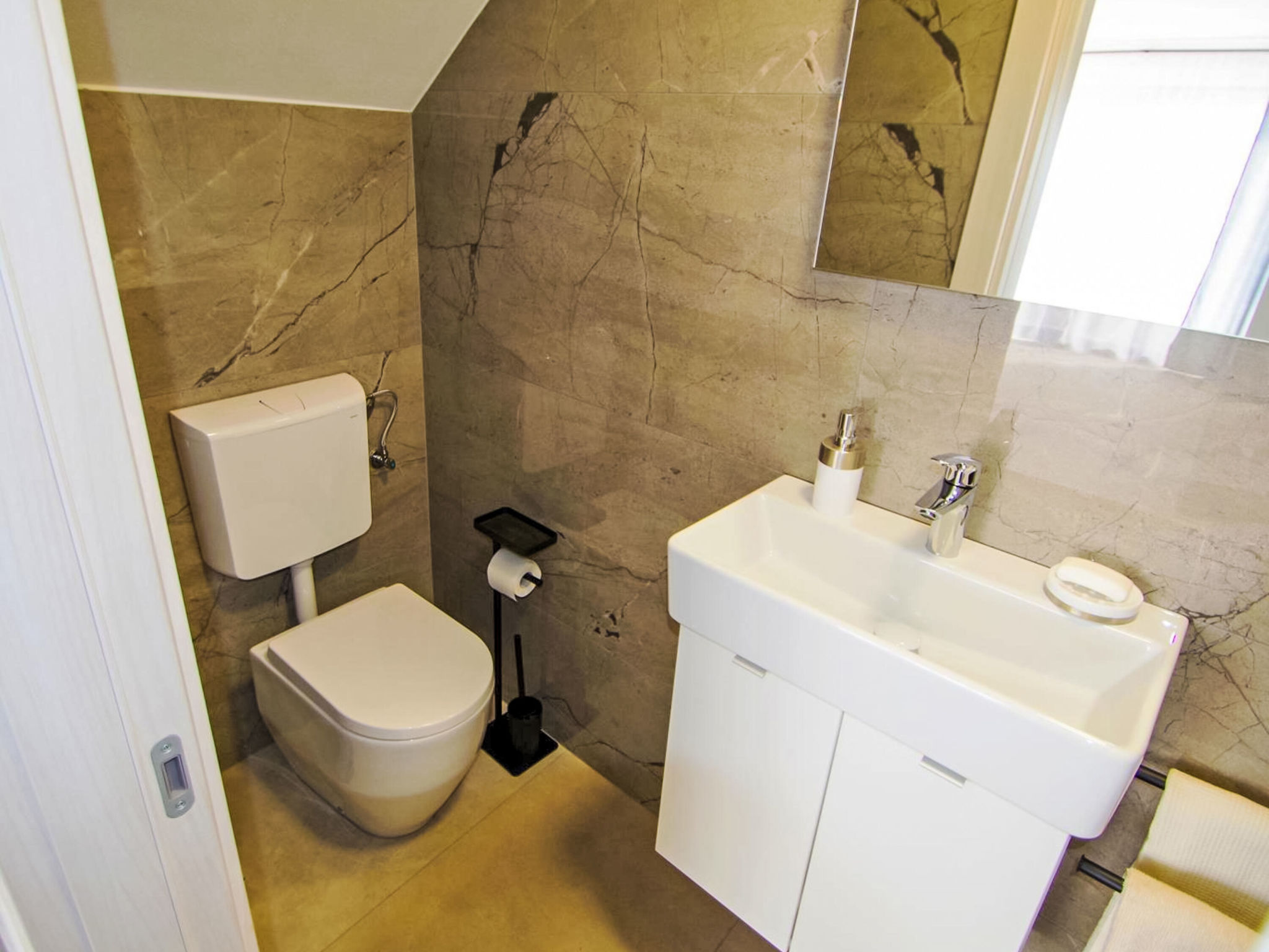 Stara Hiža - Inside