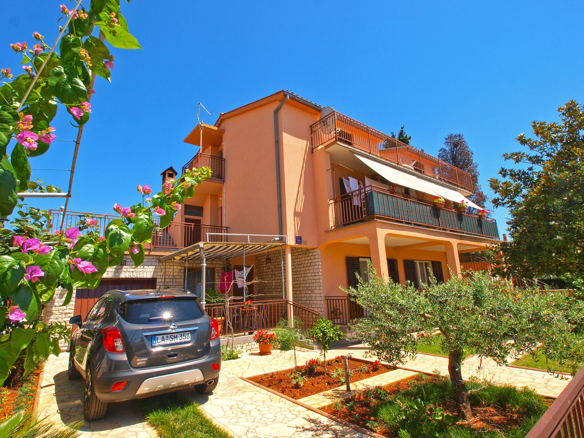 Photo of Apartment 250