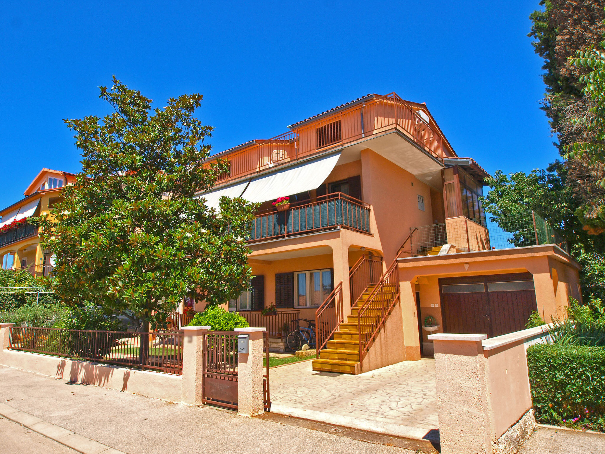 Photo of Apartment 250