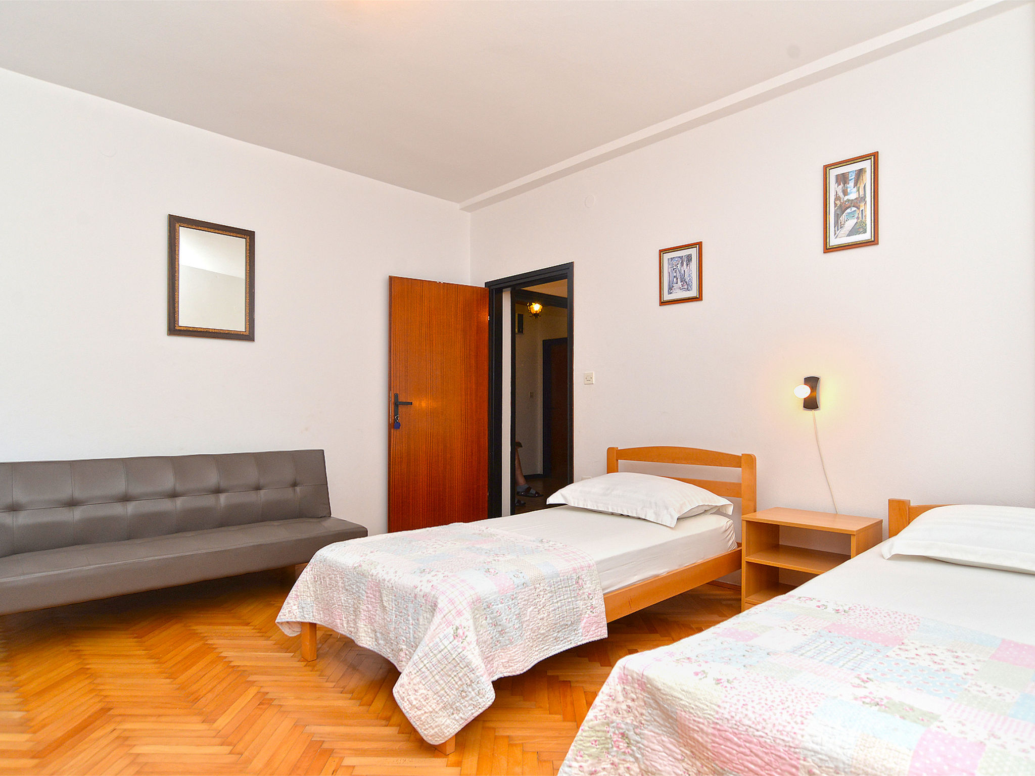 Photo of Apartment 442