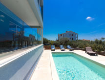 Villa Horizont: Modern Istriaans genot aan de kust van Fažana - thumbnail 1