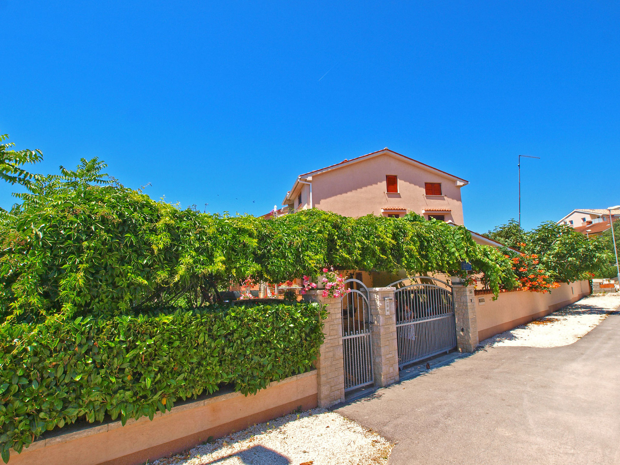 Apartment 994 Accommodation in Fazana