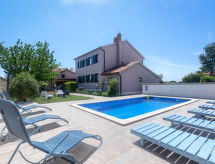 Villa Valbandon: Privé-oase met zwembad op 300m van zee in Fažana - thumbnail 3