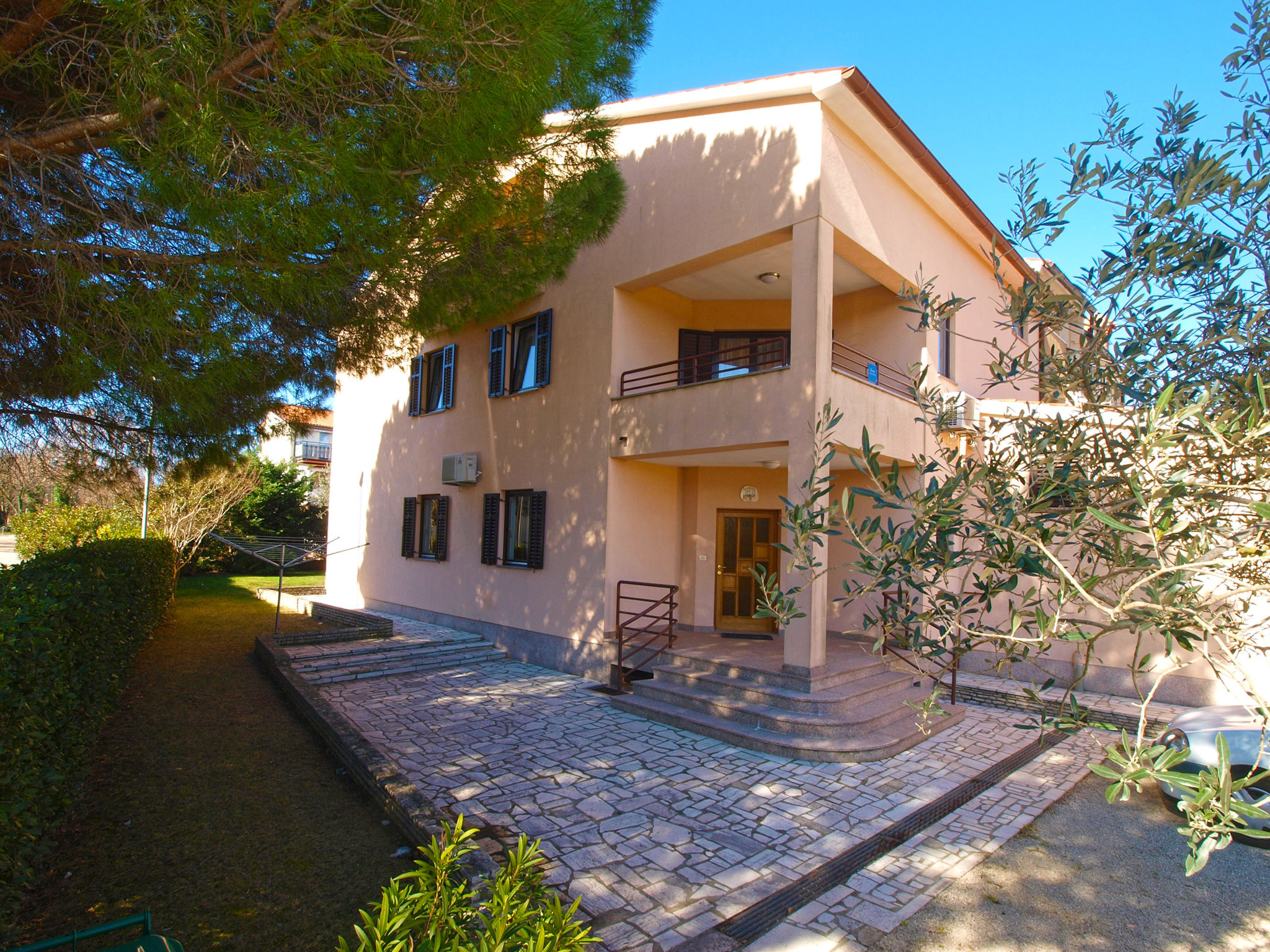 Photo of Apartment 2011