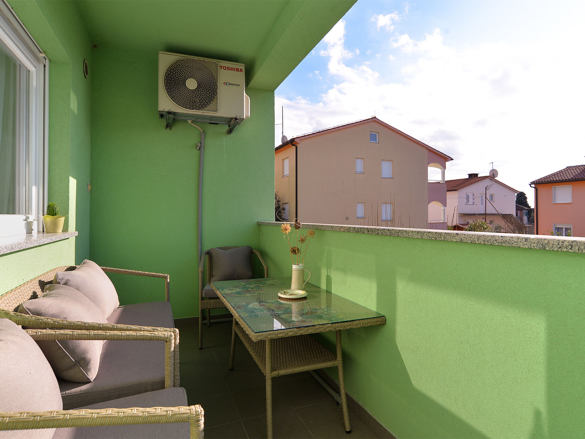 Photo of Apartment 1989