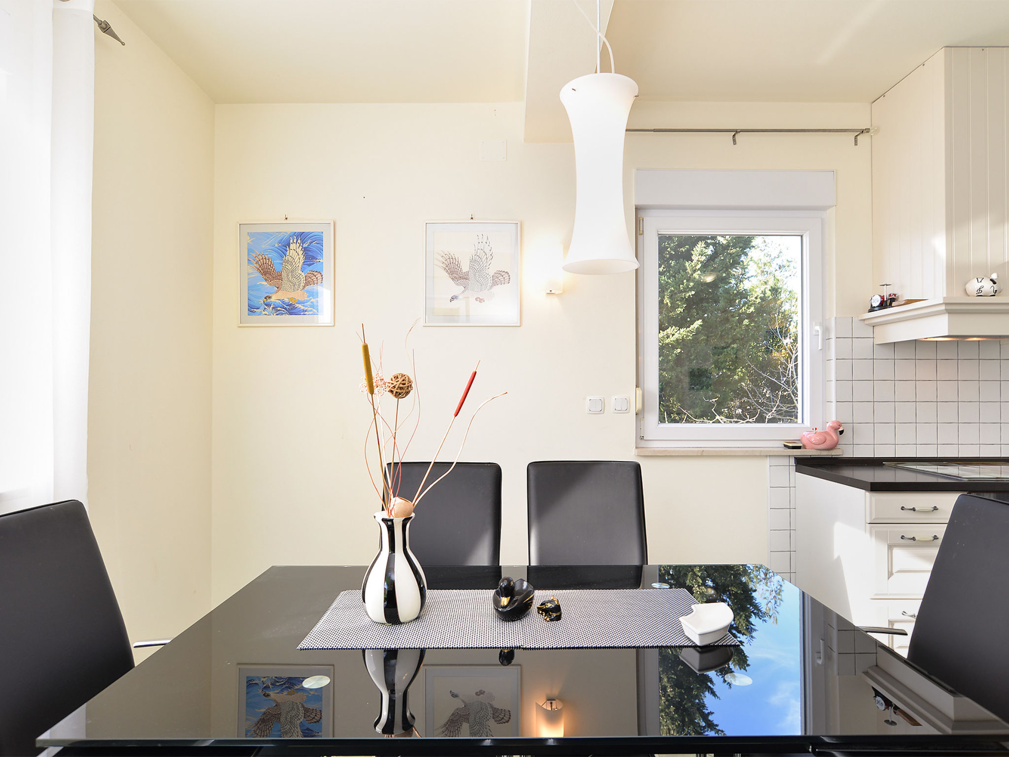 Photo of Apartment 1989