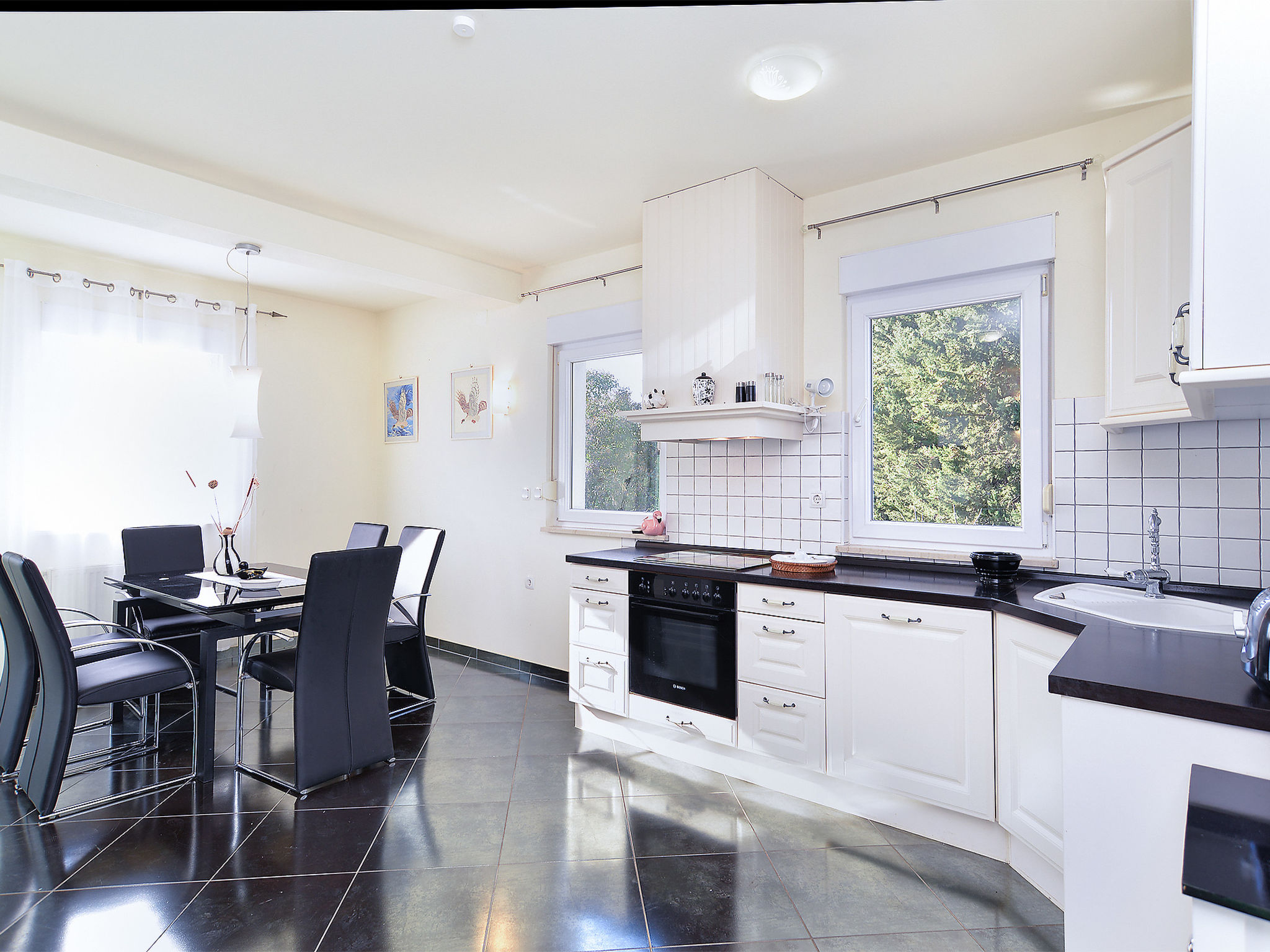 Photo of Apartment 1989