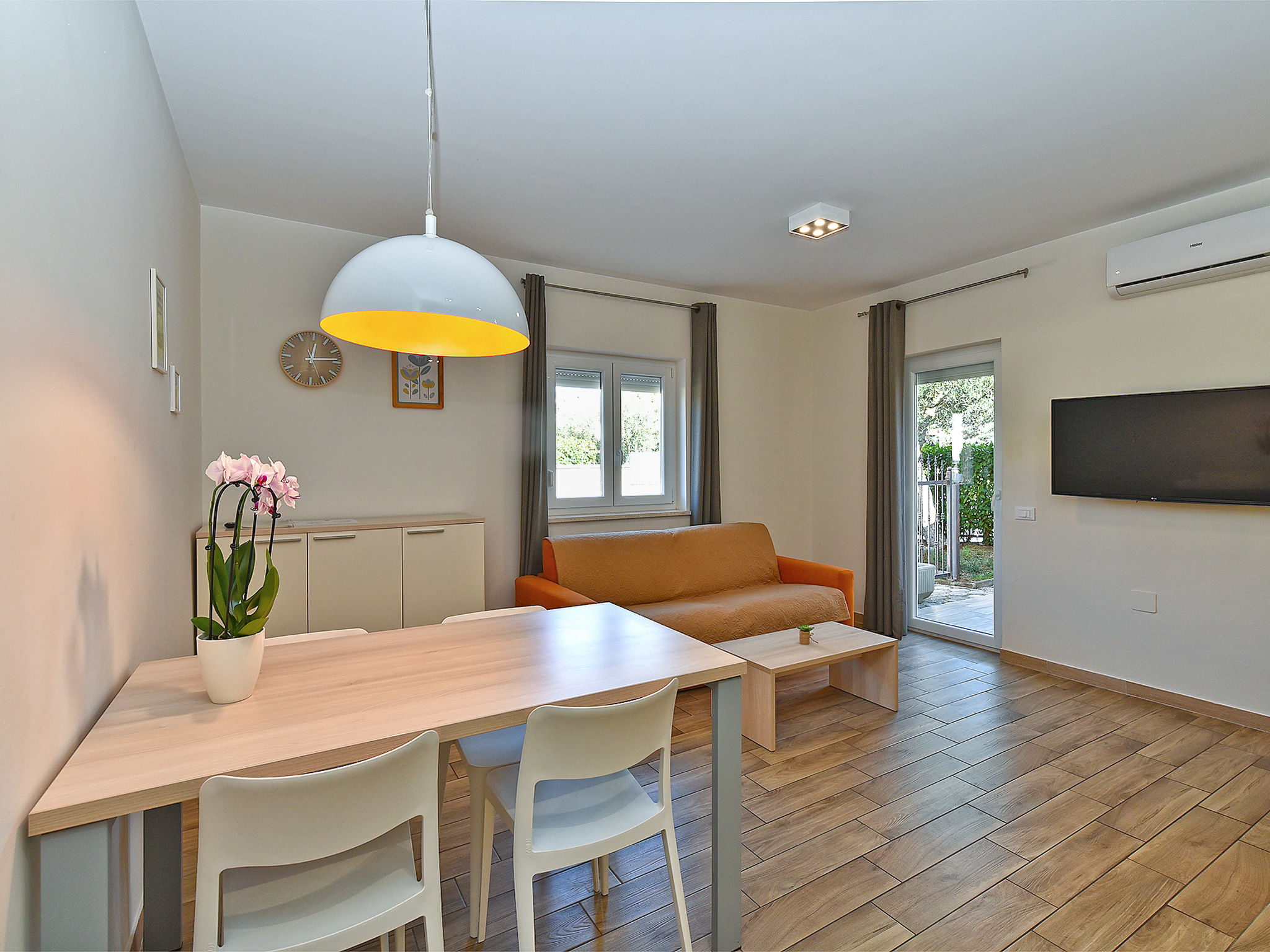 Apartment 2299 - Inside