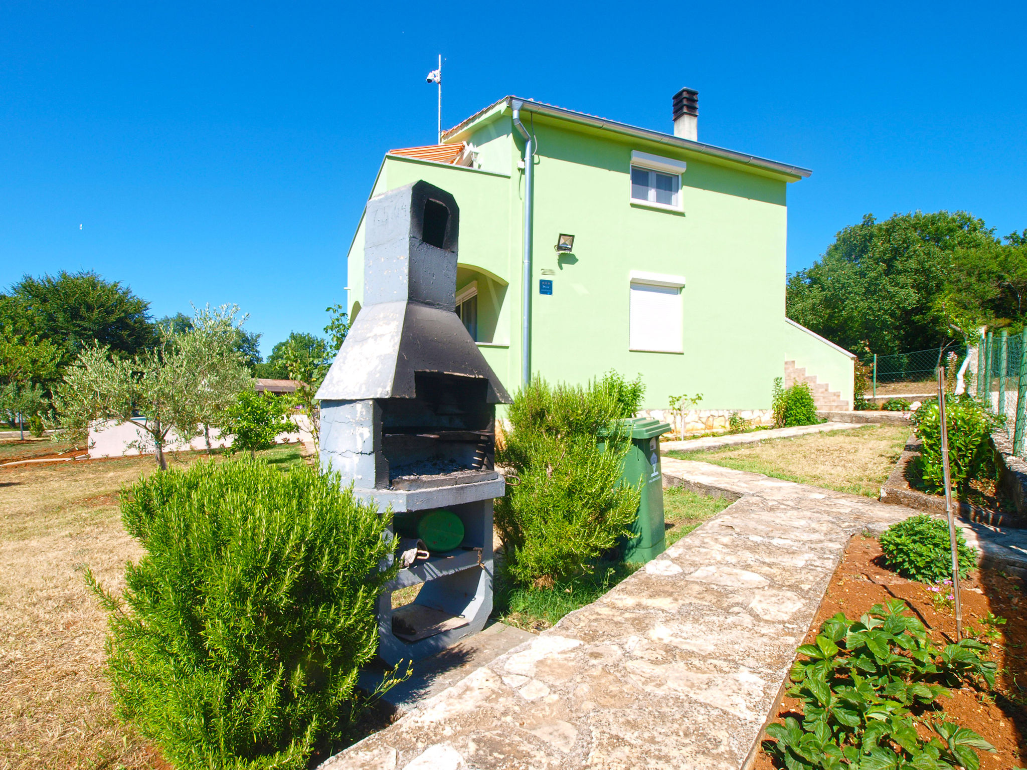 House 1548 - Buiten