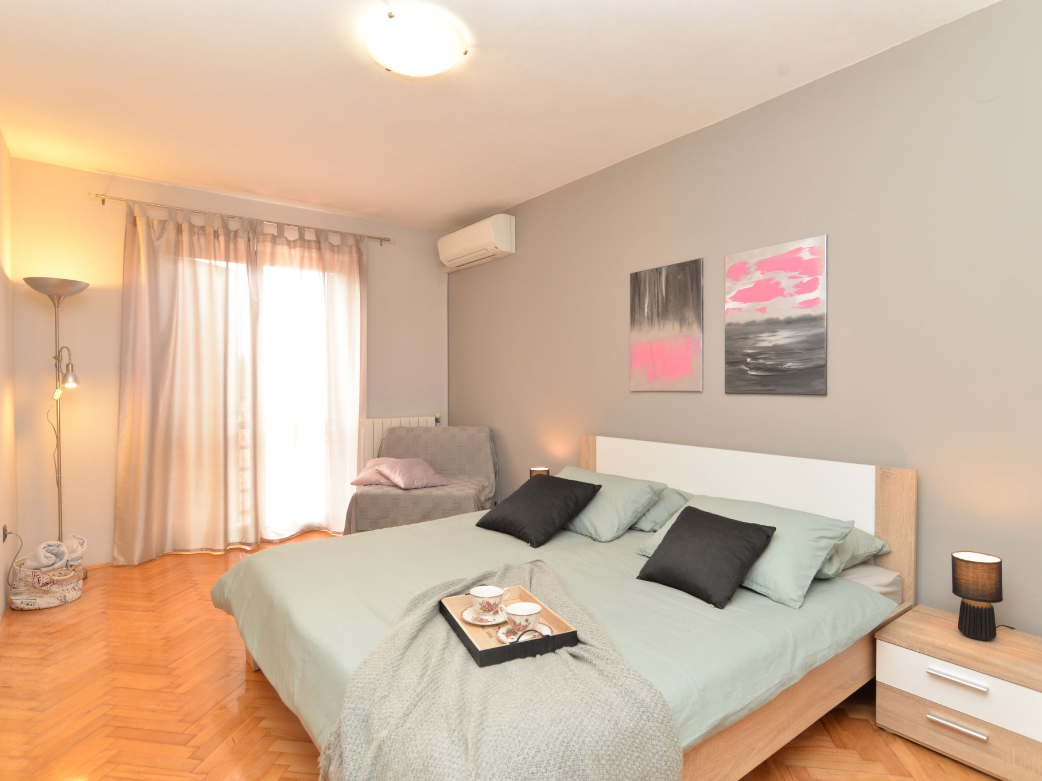 House 843 - Inside