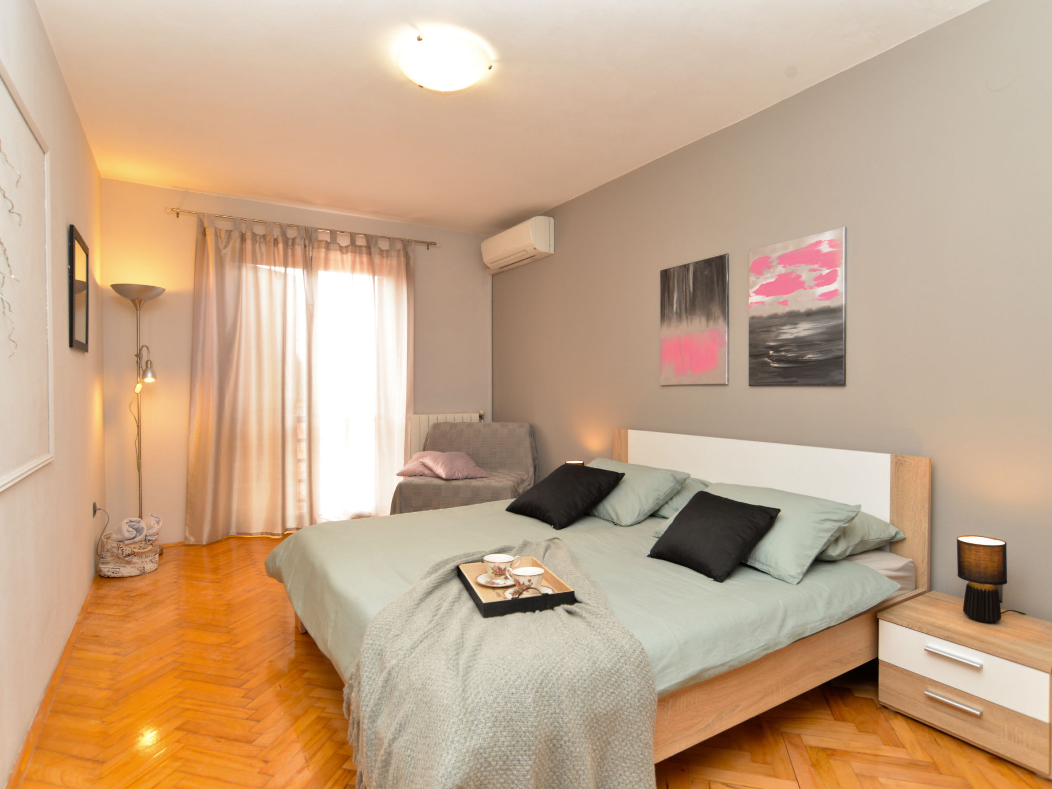 House 843 - Inside