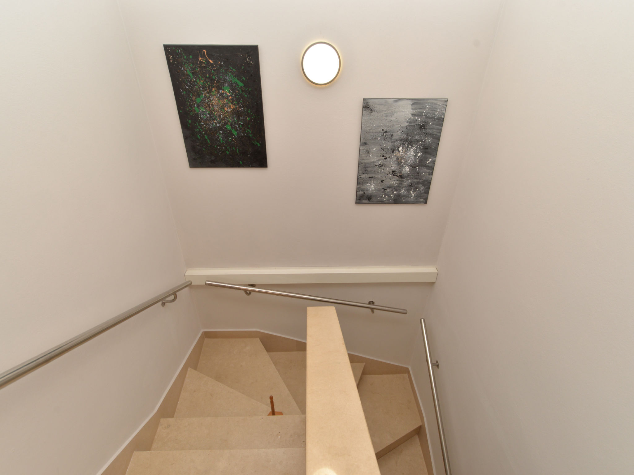 House 843 - Inside