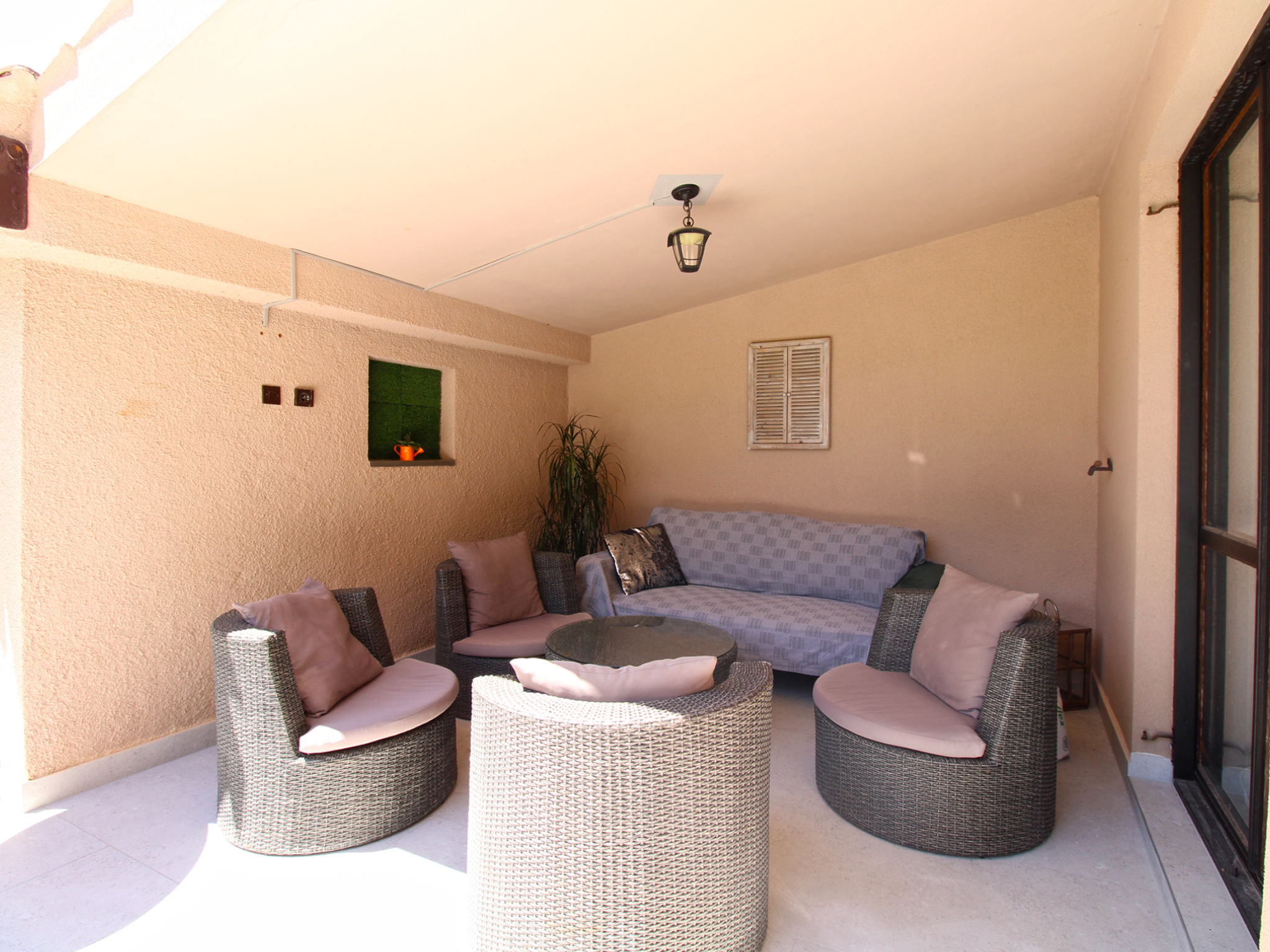 House 843 - Inside