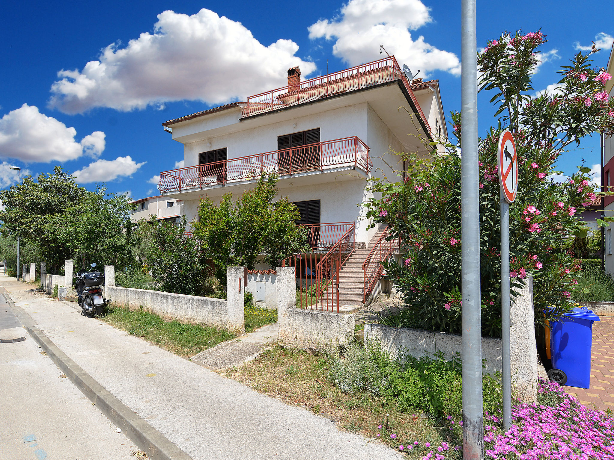 Apartment 2250