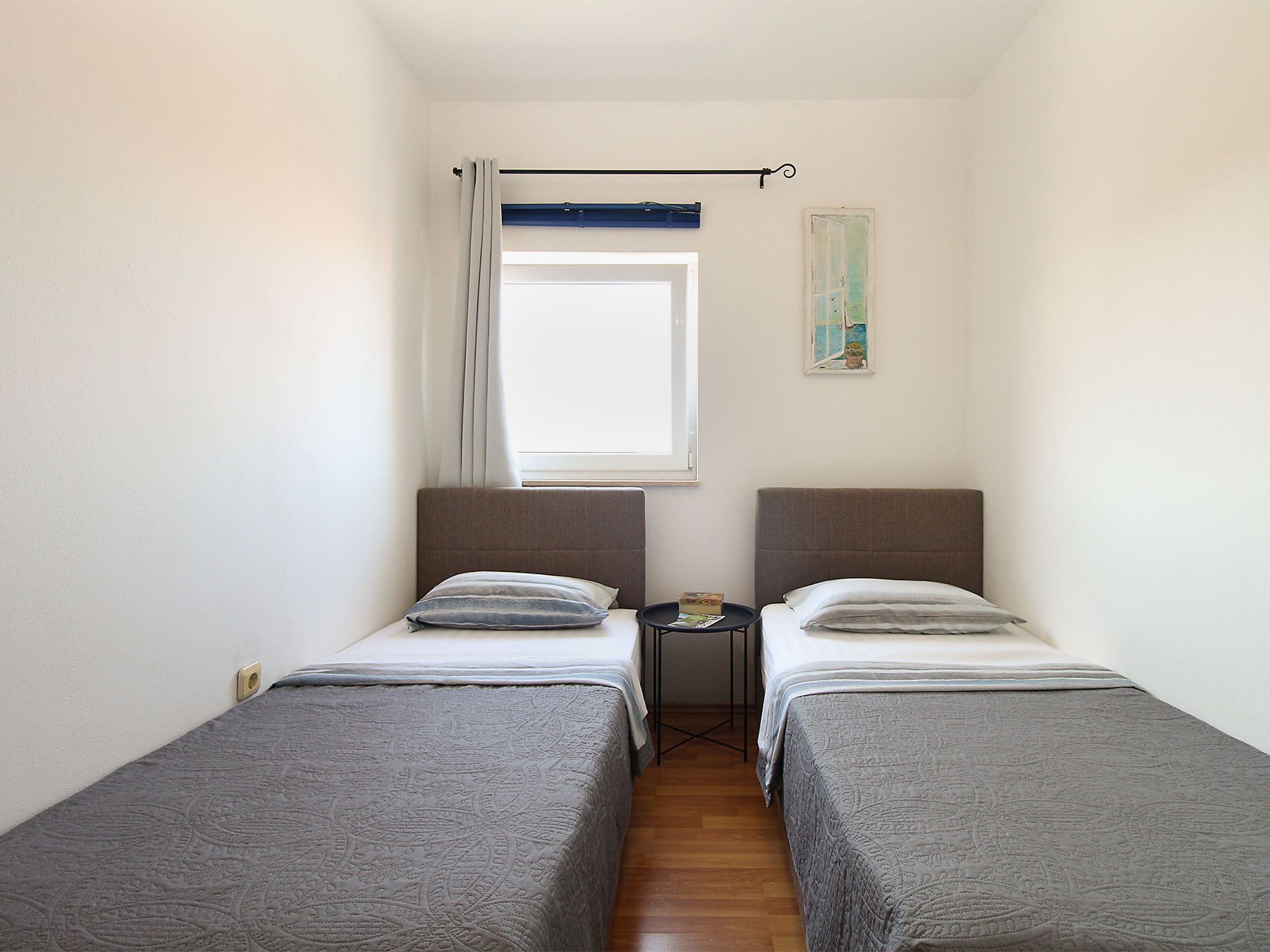 Apartment 1008 - Inside