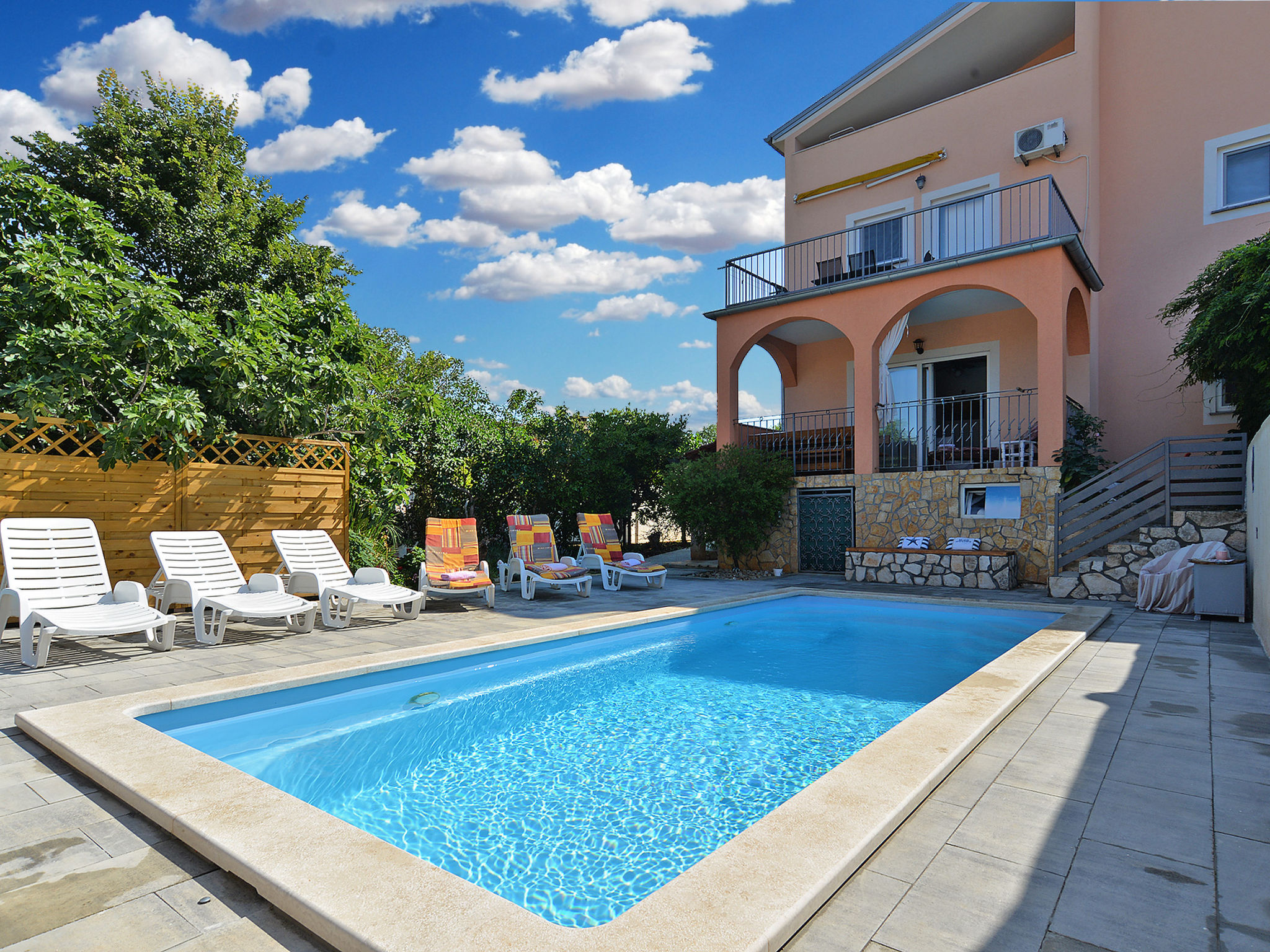 Apartment 1008 - Outside