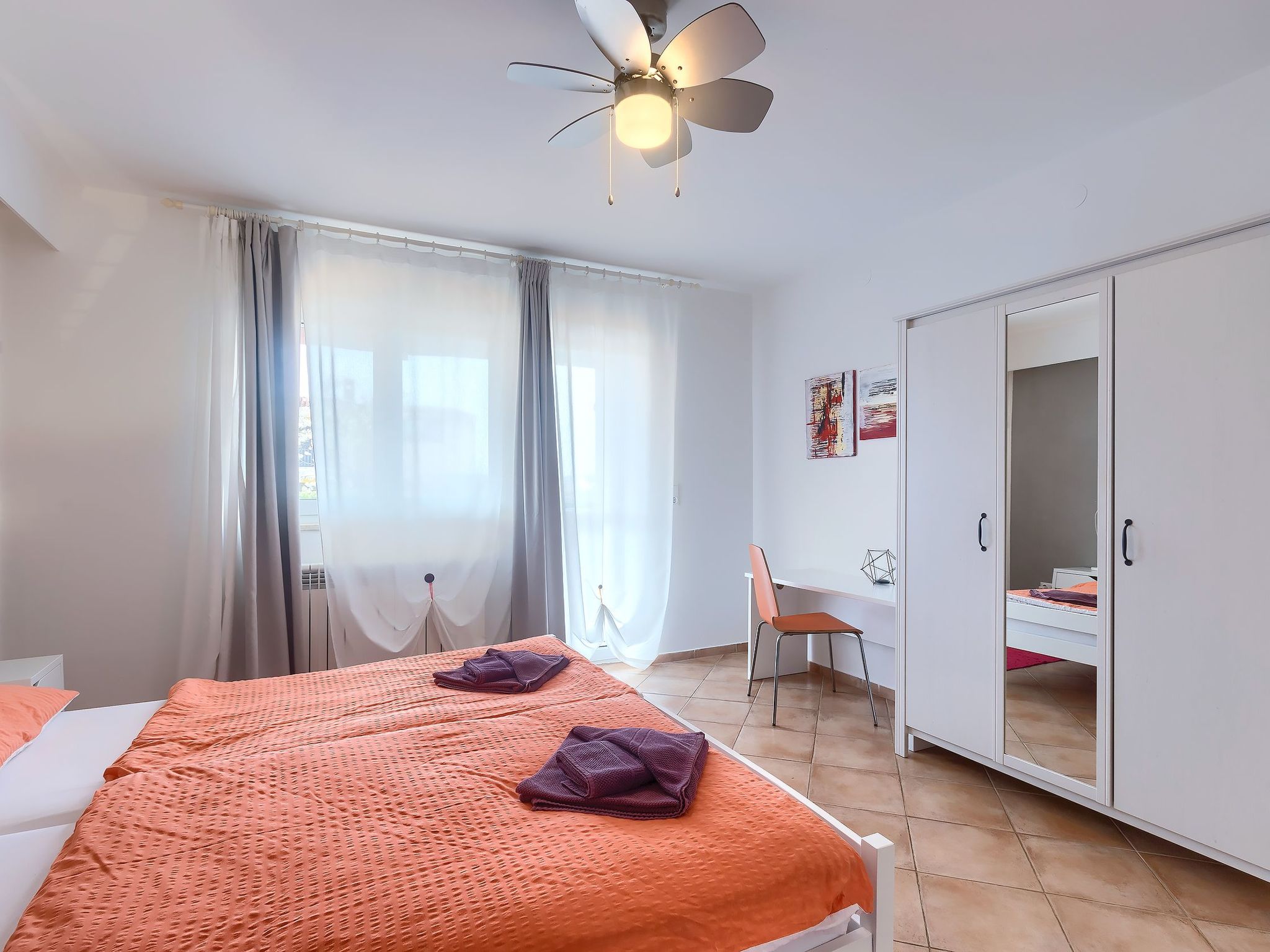 Wohnung in Fažana mit gemeinsamem Pool und Garten-Binnen