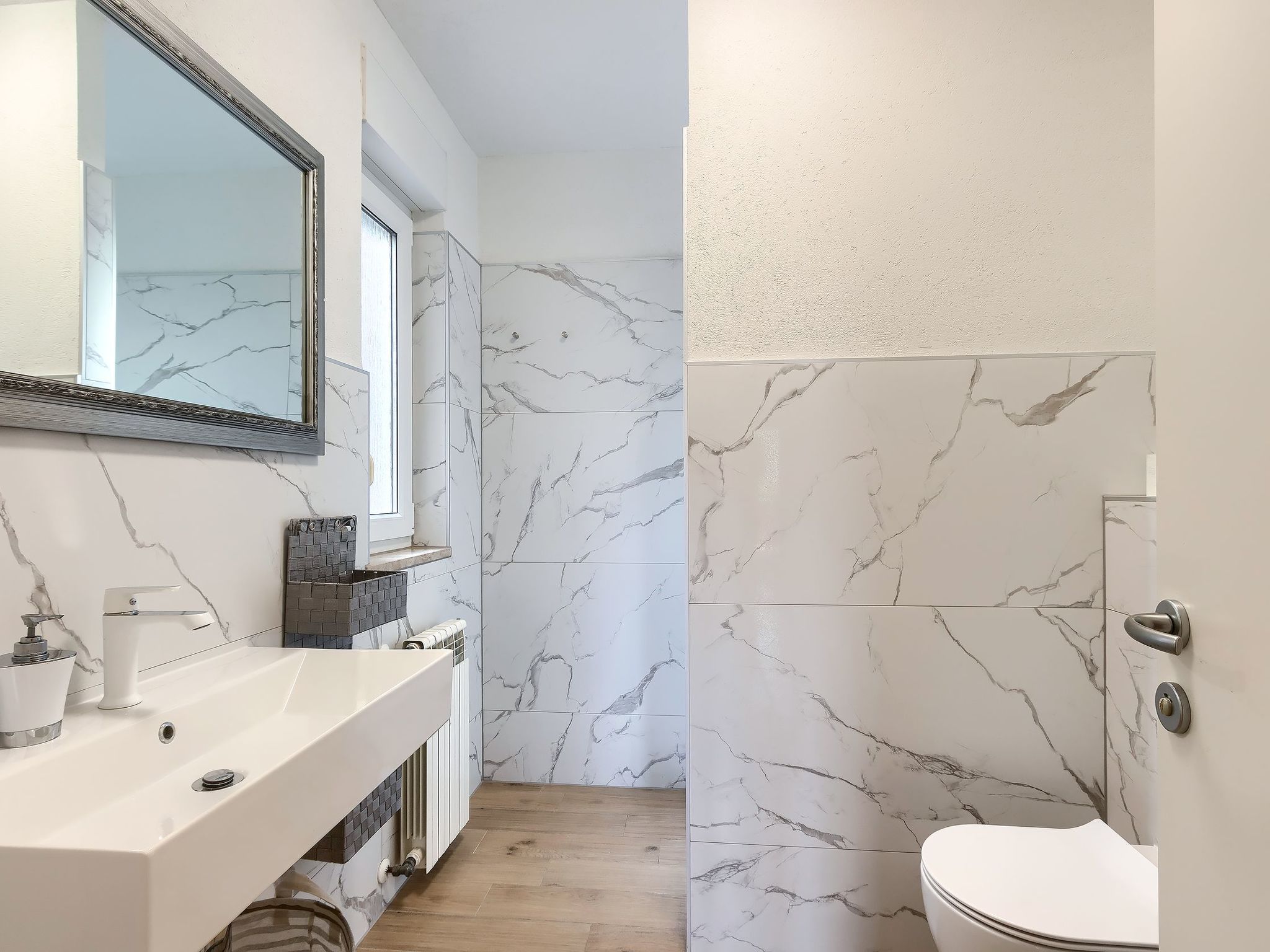 Wohnung in Fažana mit gemeinsamem Pool und Garten-Binnen